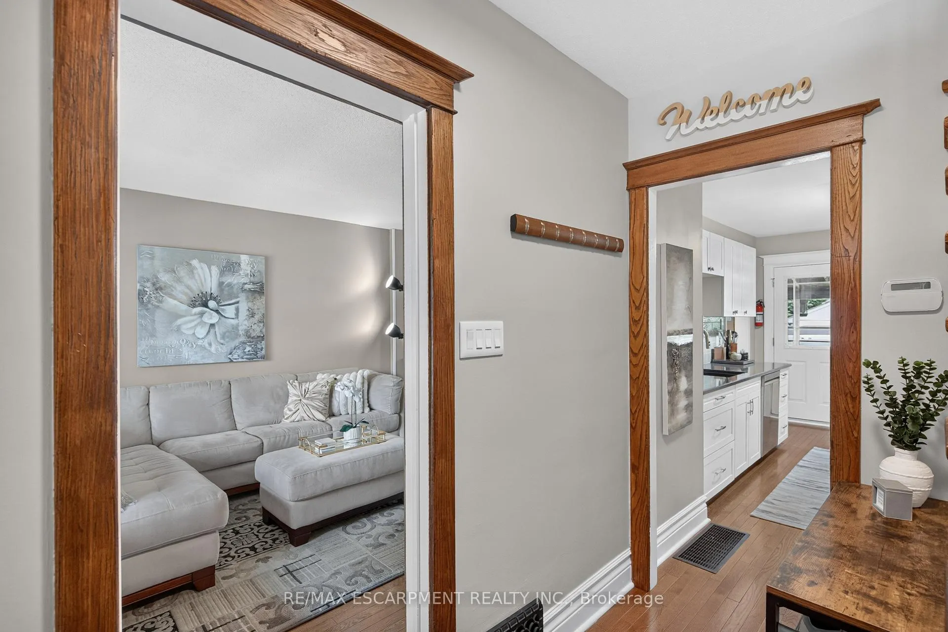 Photo 21 of 55 Cameron Avenue N, Hamilton, Homeside — HOMEH
