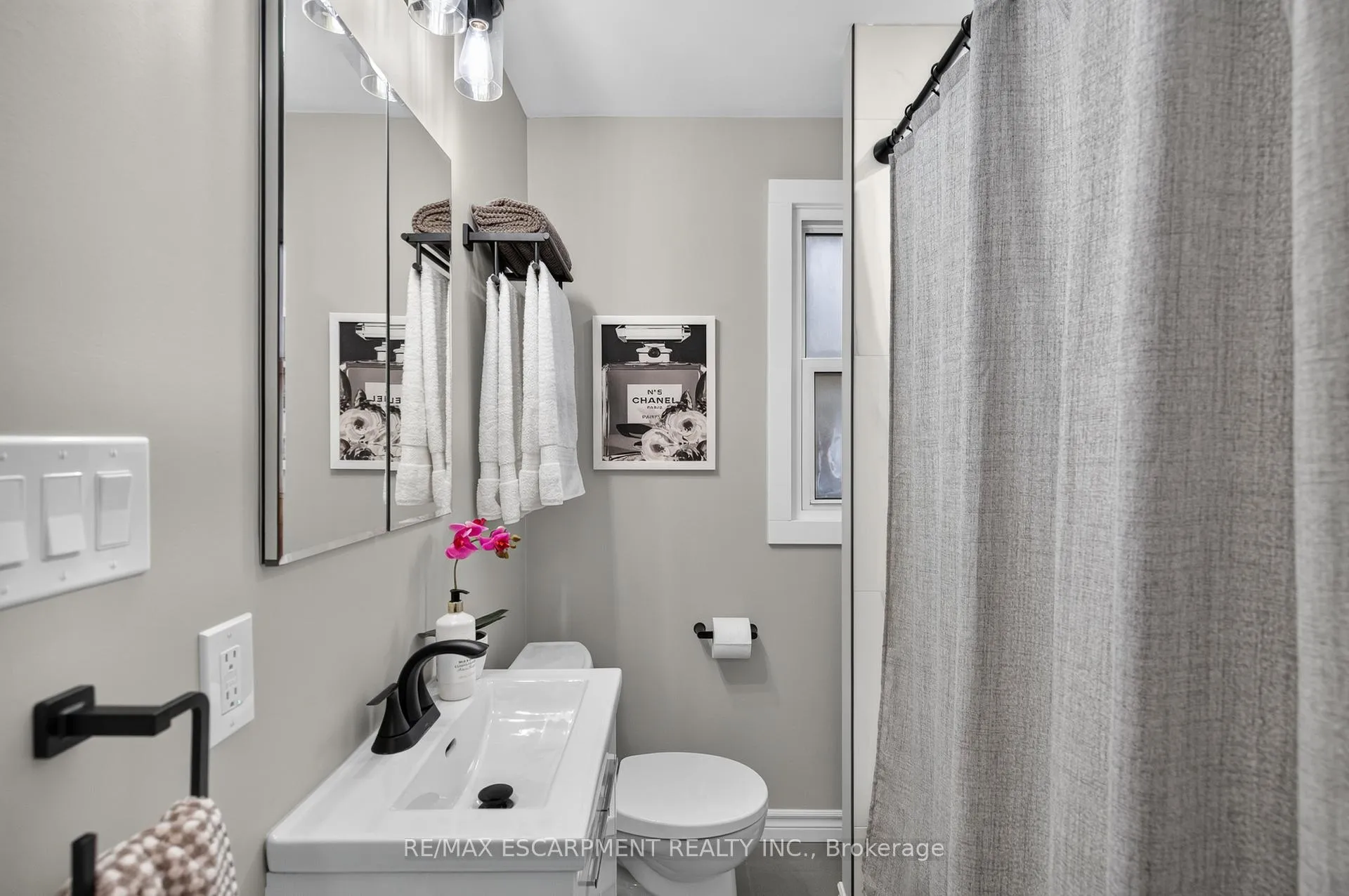 Photo 29 of 55 Cameron Avenue N, Hamilton, Homeside — HOMEH