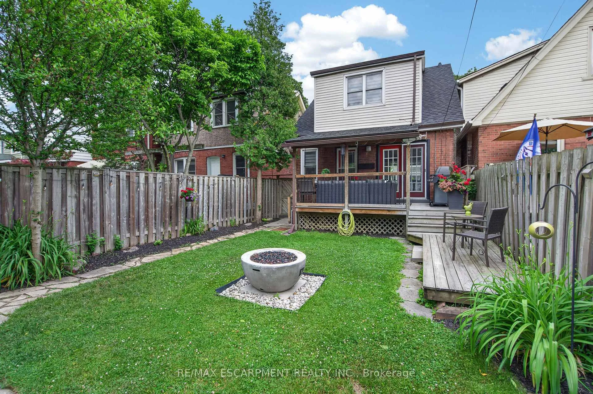 Photo 40 of 55 Cameron Avenue N, Hamilton, Homeside — HOMEH