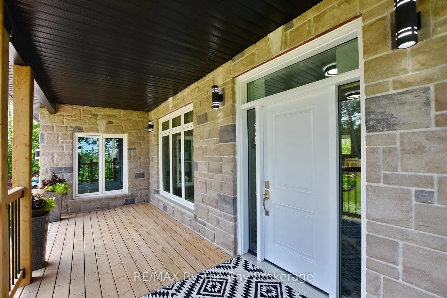 Photo 6 of 2946 92 County Road, Springwater, Rural Springwater — HOMEH
