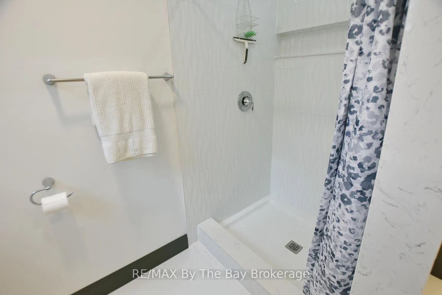 Photo 23 of 2946 92 County Road, Springwater, Rural Springwater — HOMEH