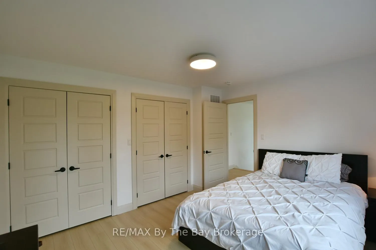 Photo 31 of 2946 92 County Road, Springwater, Rural Springwater — HOMEH