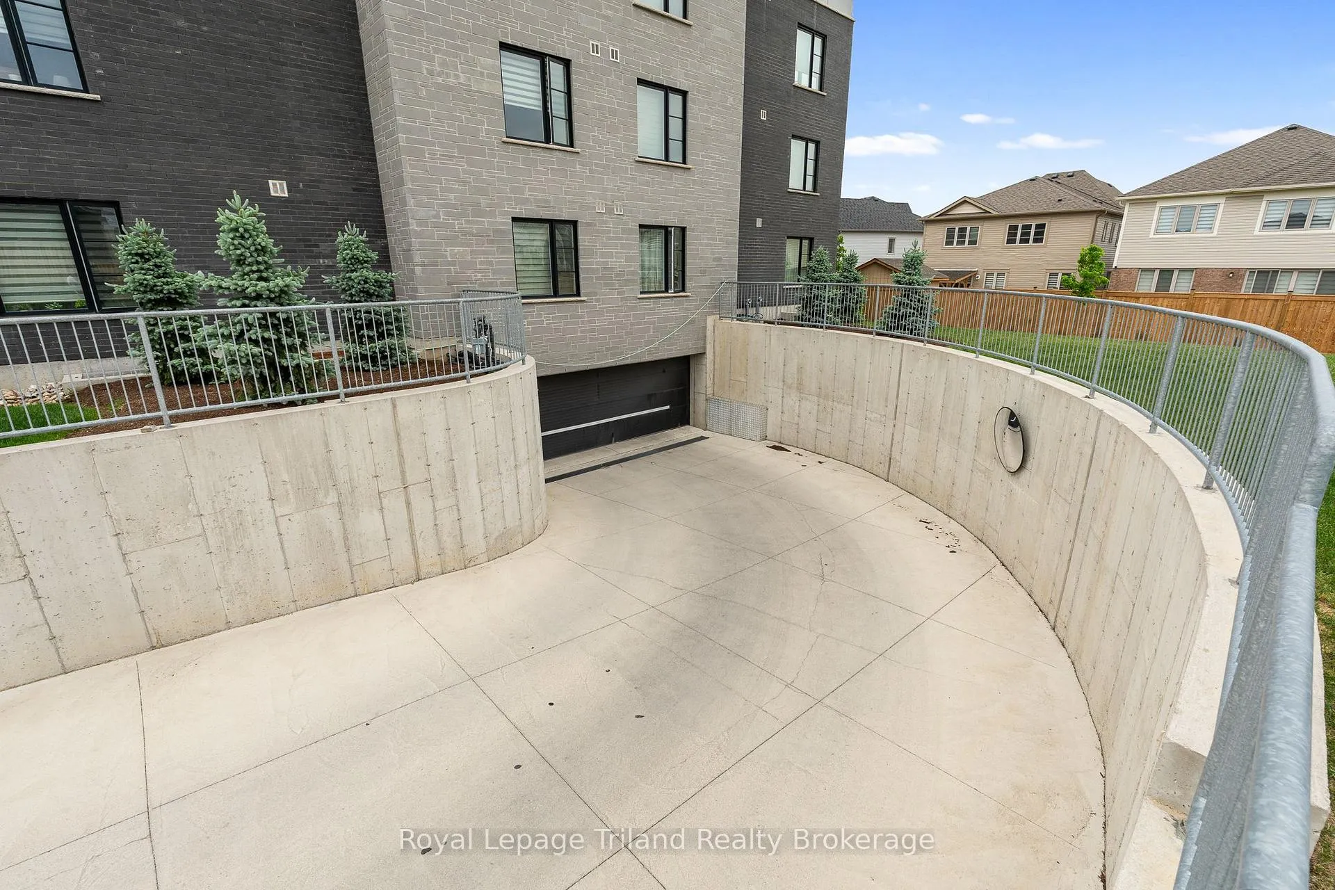Photo 31 of 408-99B Farley Road, Centre Wellington, Fergus — HOMEH