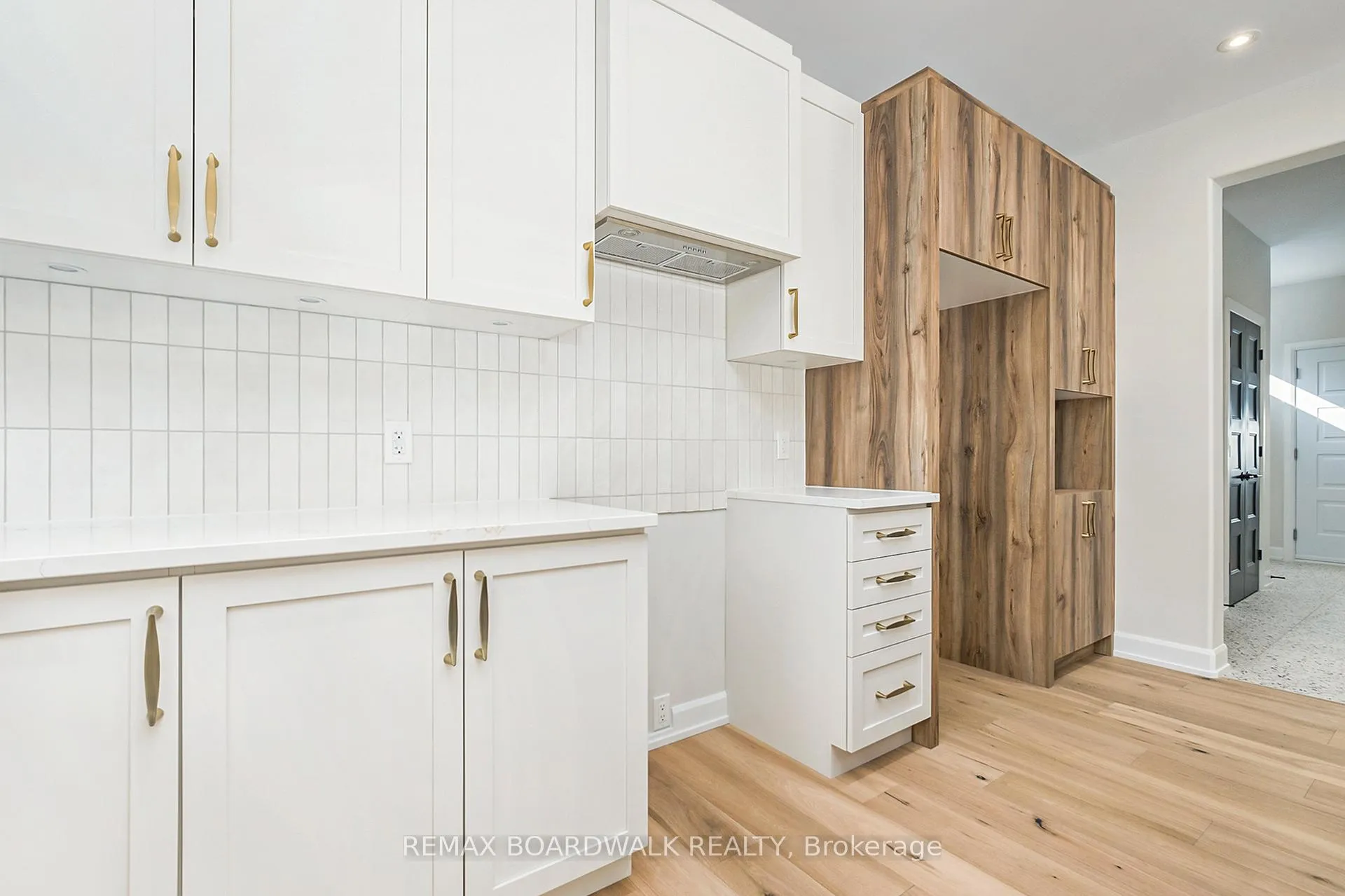 Photo 5 of 1064 Chablis Crescent, Russell, Embrun — HOMEH