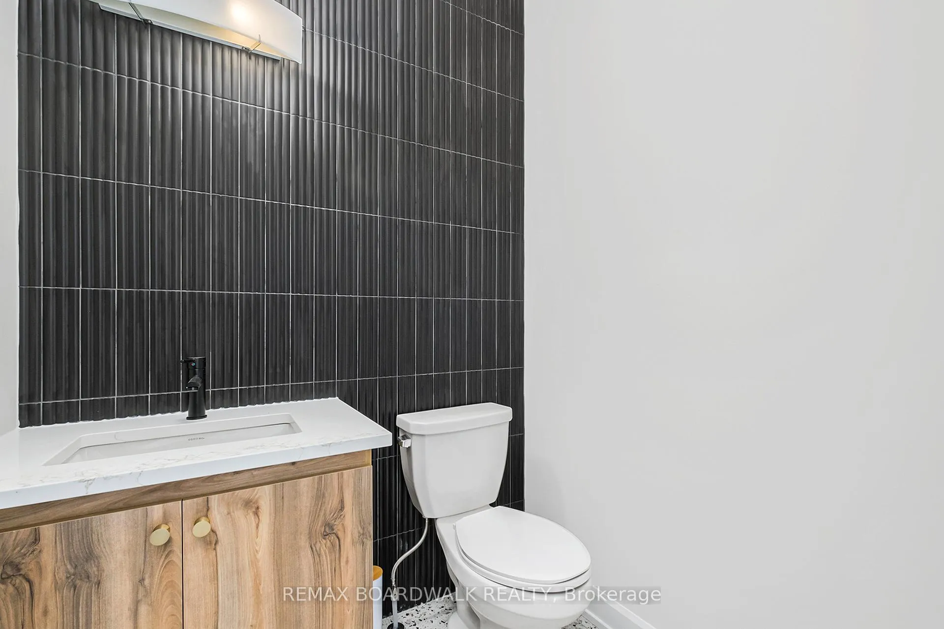 Photo 6 of 1064 Chablis Crescent, Russell, Embrun — HOMEH