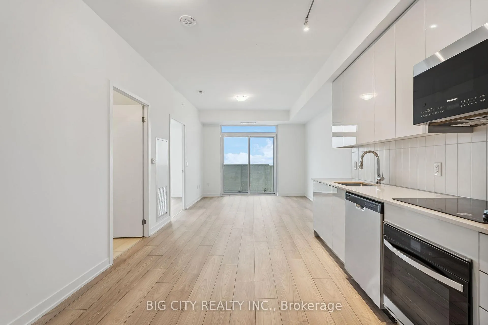Photo 7 of Unit 2328, 498 Caldari Road, Vaughan, Concord — HOMEH