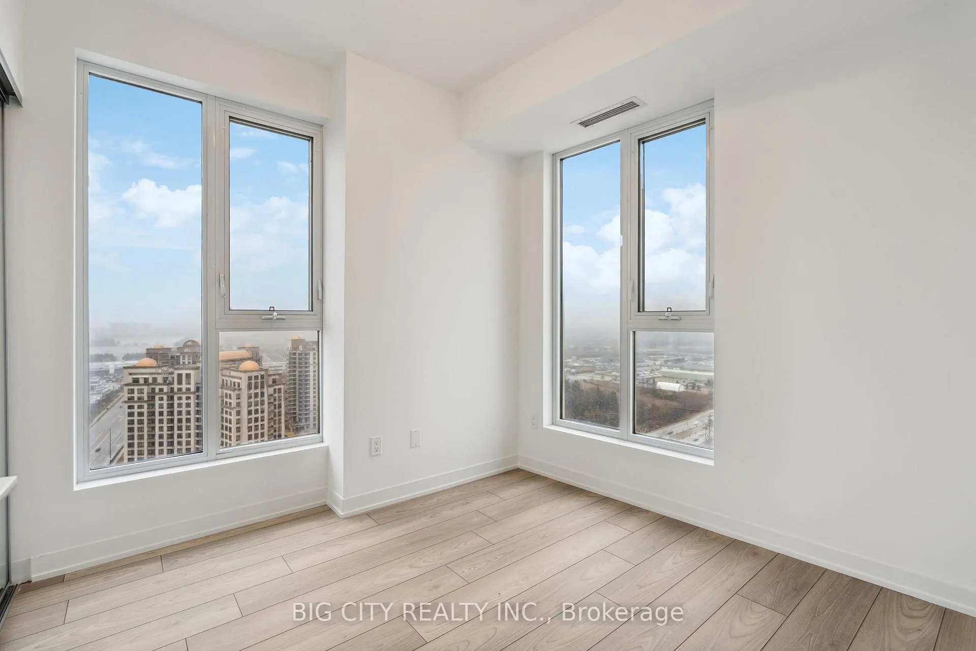 Photo 25 of Unit 2328, 498 Caldari Road, Vaughan, Concord — HOMEH