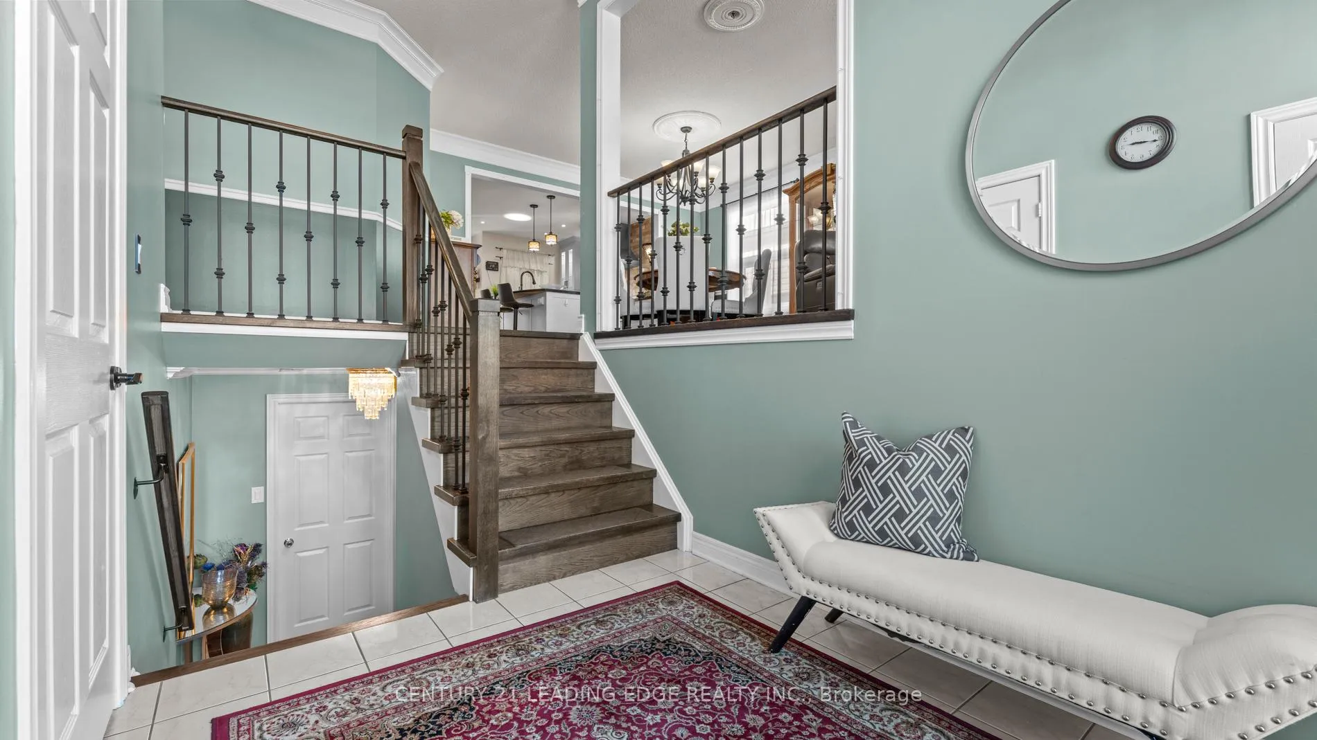 Photo 4 of 1814 Edenwood Drive, Oshawa, Samac — HOMEH