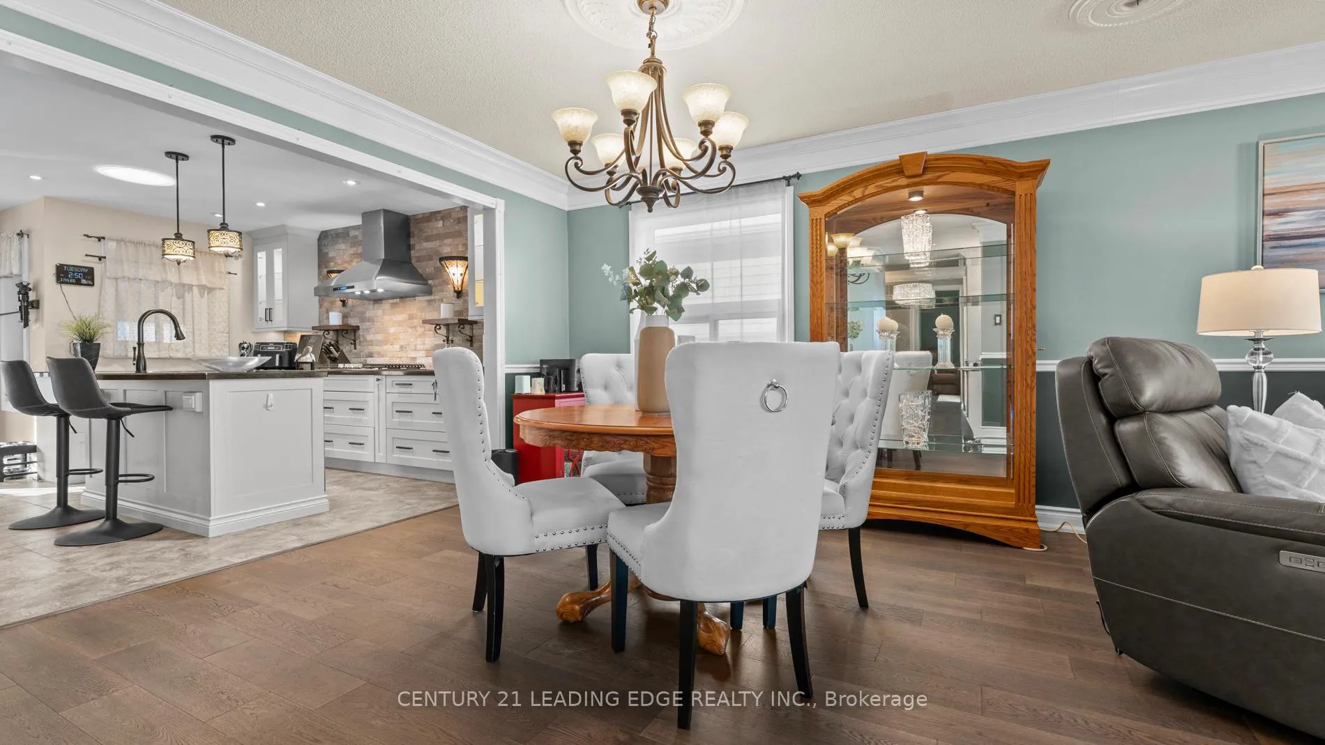 Photo 8 of 1814 Edenwood Drive, Oshawa, Samac — HOMEH