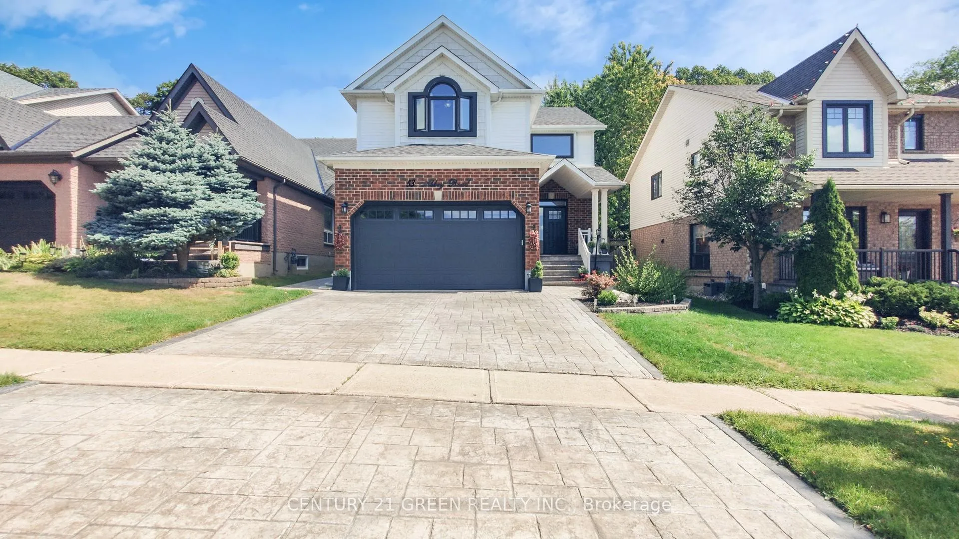 Photo 2 of 53 Abbey Road, Orangeville — HOMEH