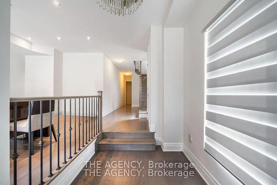 Photo 2 of 37 Aylin Crescent, Vaughan, Patterson — HOMEH