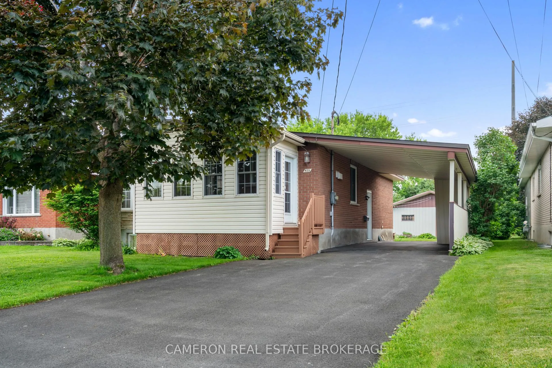 Photo 2 of 425 Danis Avenue, Cornwall, Cornwall — HOMEH