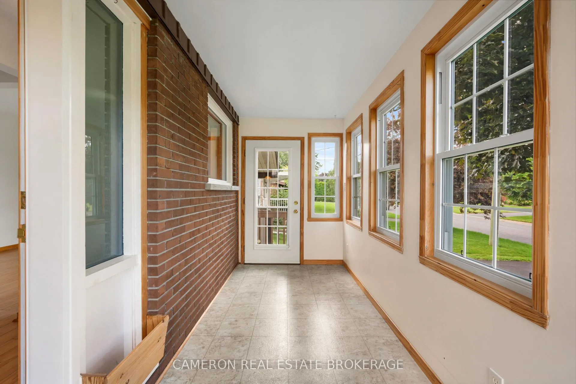 Photo 3 of 425 Danis Avenue, Cornwall, Cornwall — HOMEH