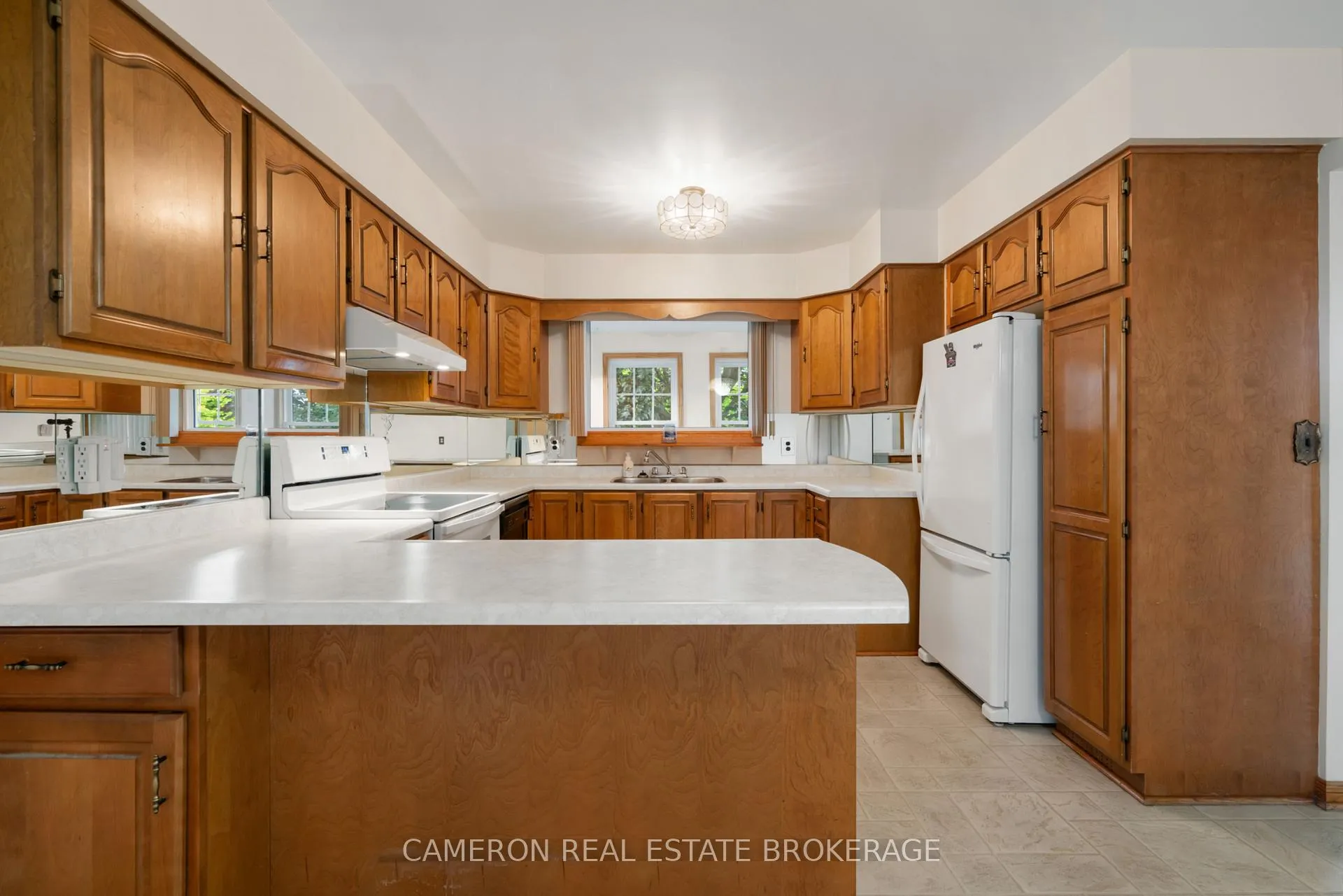 Photo 8 of 425 Danis Avenue, Cornwall, Cornwall — HOMEH