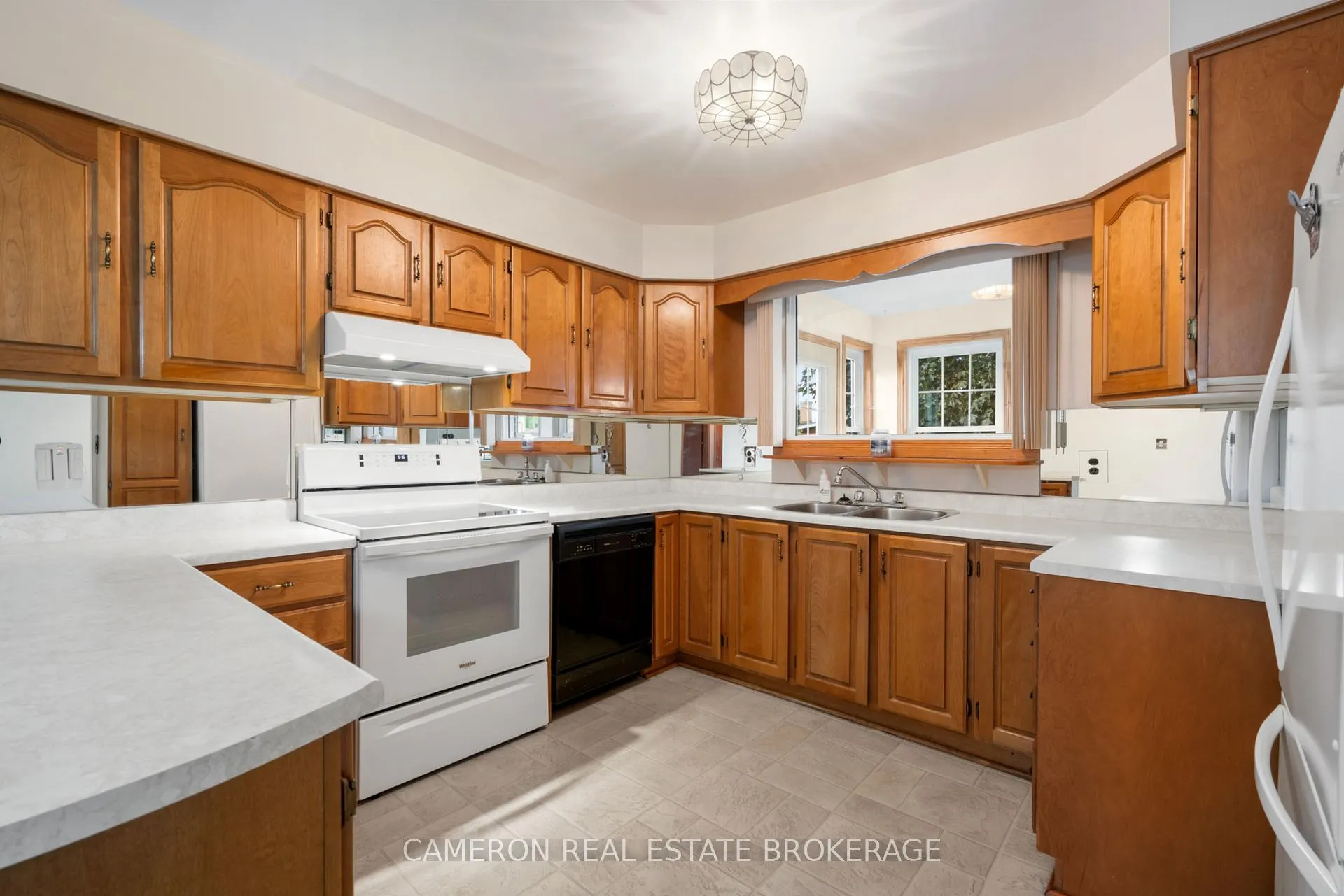 Photo 9 of 425 Danis Avenue, Cornwall, Cornwall — HOMEH