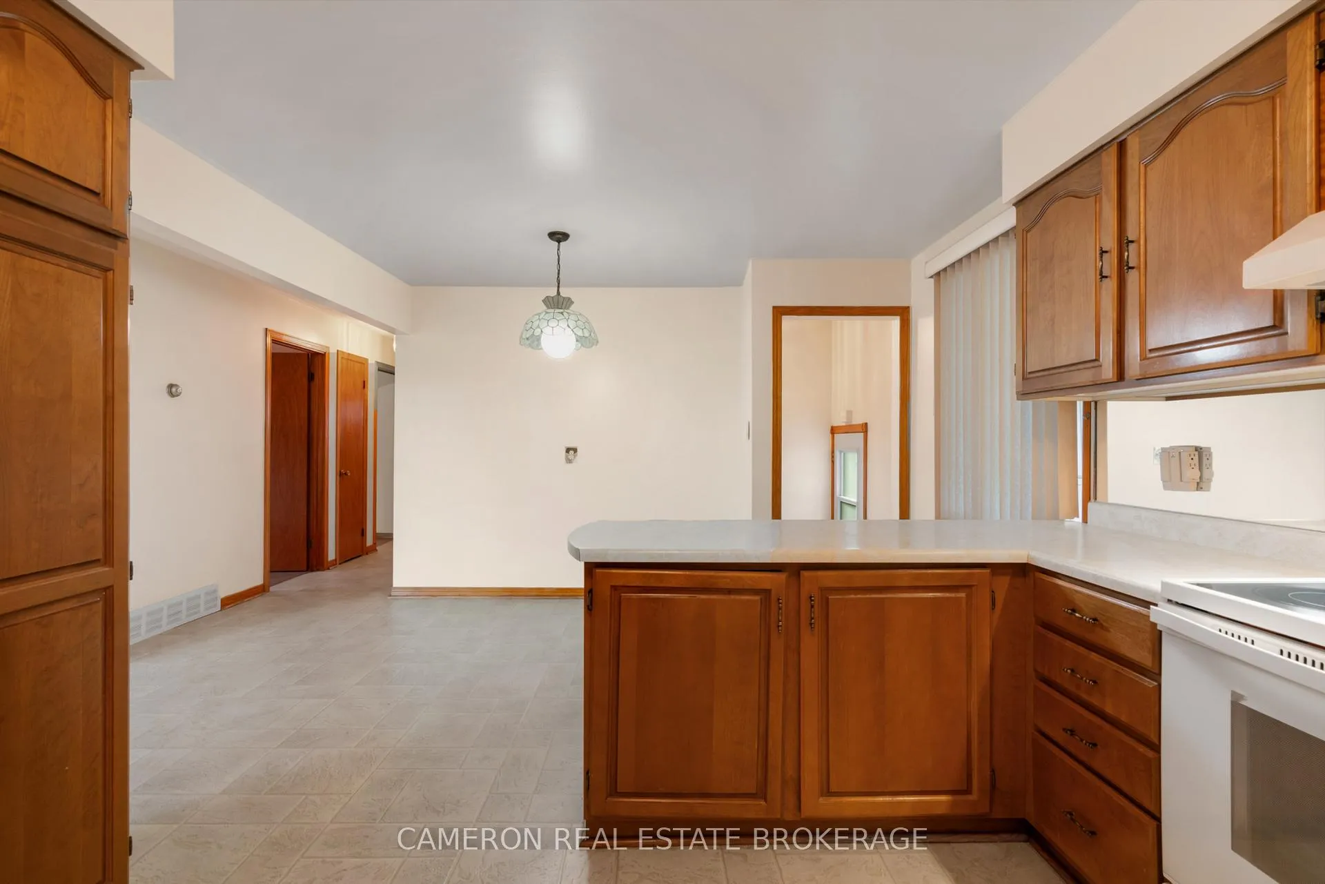 Photo 10 of 425 Danis Avenue, Cornwall, Cornwall — HOMEH