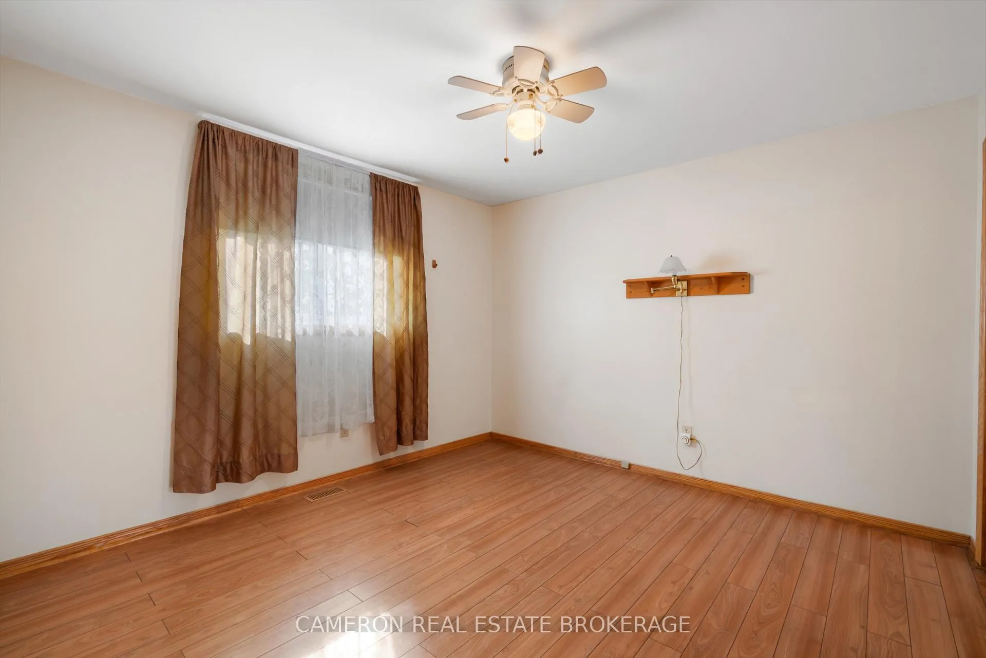 Photo 12 of 425 Danis Avenue, Cornwall, Cornwall — HOMEH