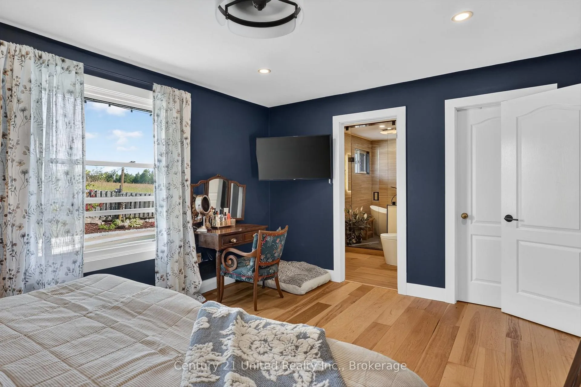 Photo 18 of 850 Listowel Line, Selwyn — HOMEH