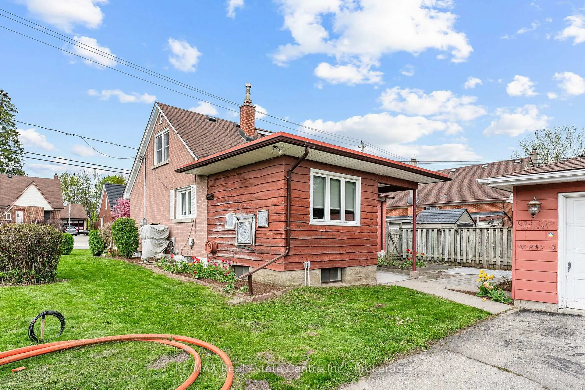 Photo 7 of 497 Victoria Street S, Kitchener, Northward — HOMEH