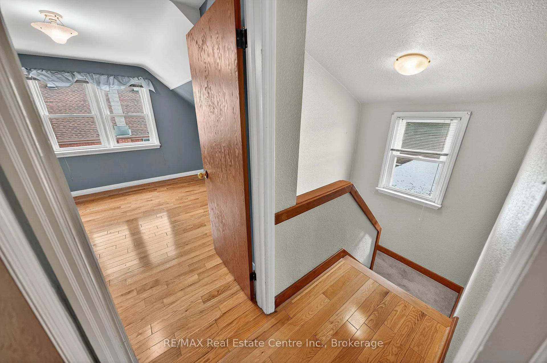Photo 22 of 497 Victoria Street S, Kitchener, Northward — HOMEH