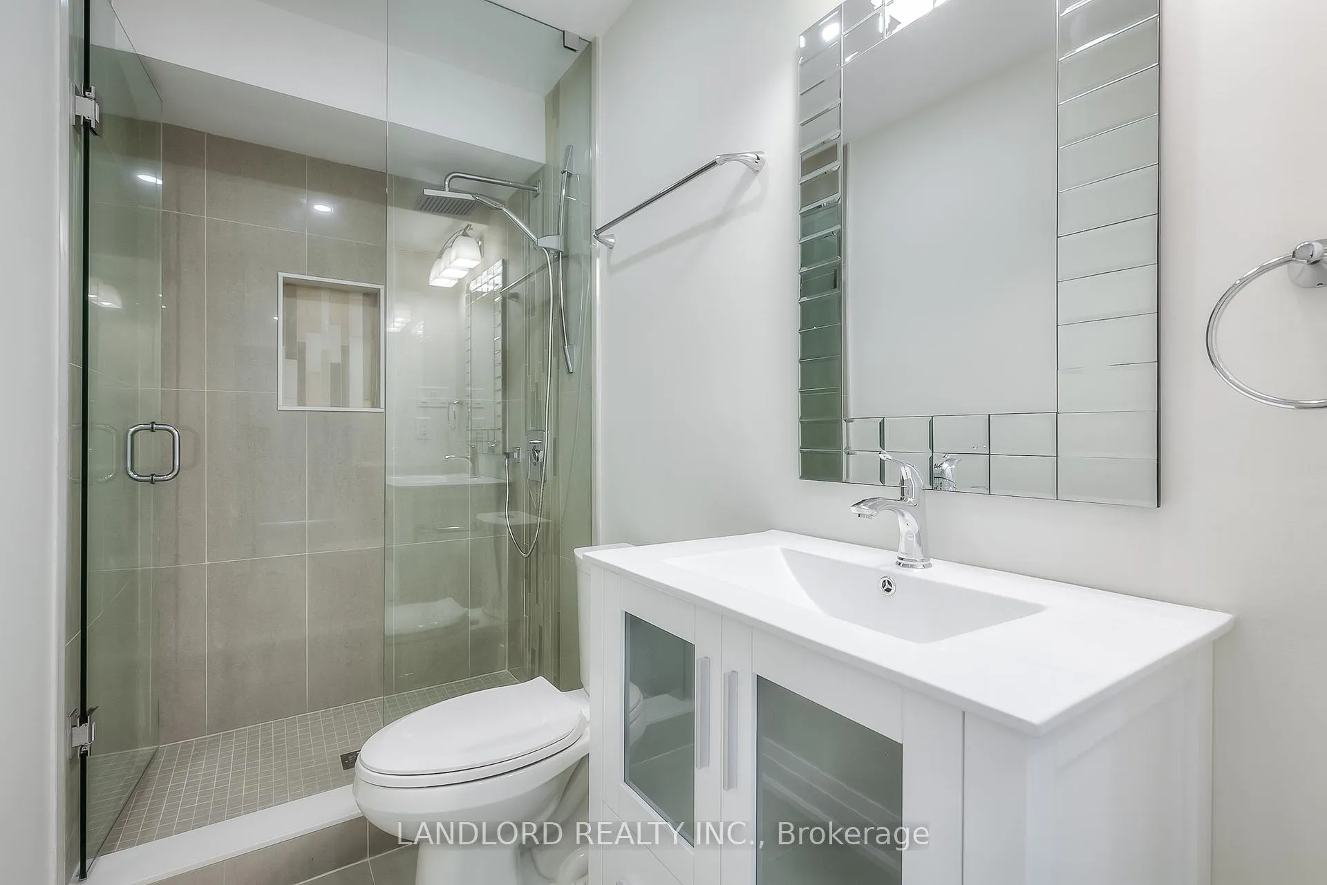 Photo 12 of Unit Main, 36 Yore Road, North York, Beechborough-Greenbrook — HOMEH