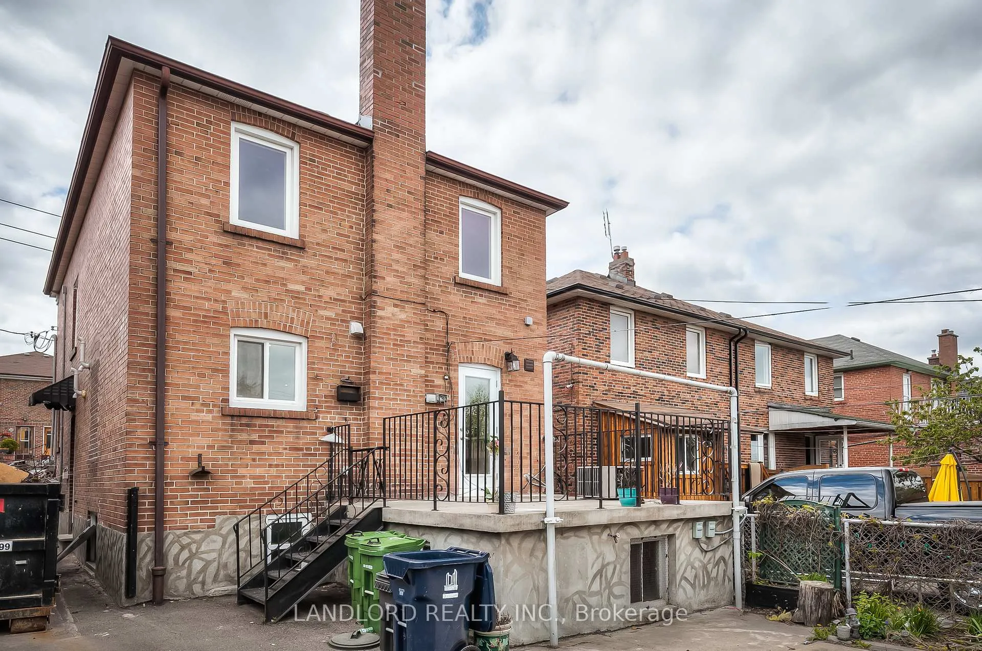 Photo 16 of Unit Main, 36 Yore Road, North York, Beechborough-Greenbrook — HOMEH