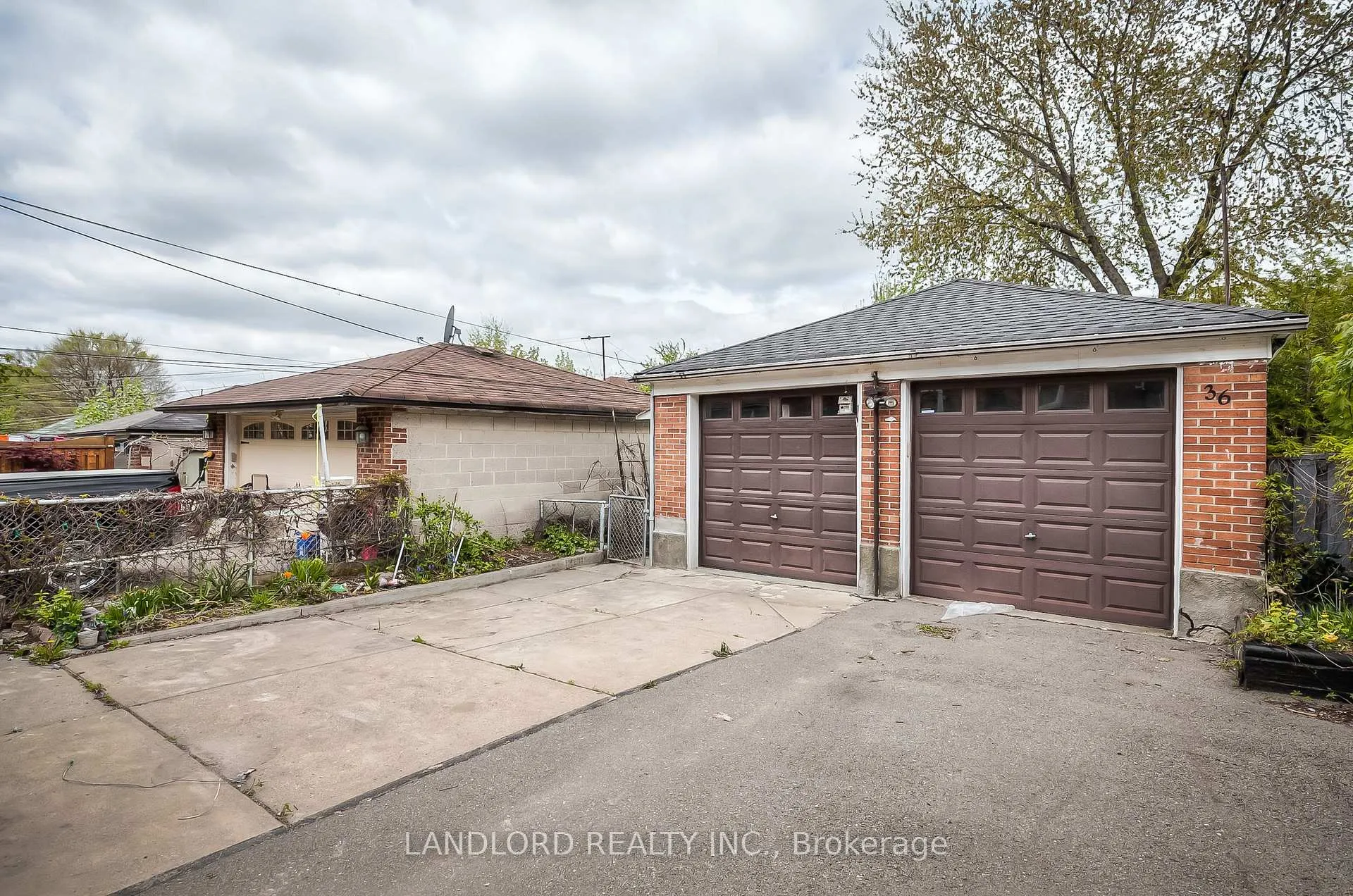 Photo 17 of Unit Main, 36 Yore Road, North York, Beechborough-Greenbrook — HOMEH