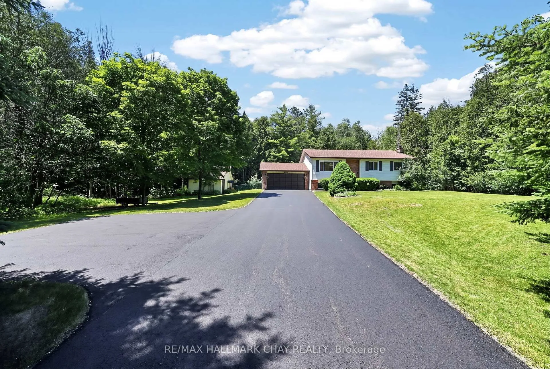 Photo 1 of 8570 8th Line, Essa, Rural Essa — HOMEH