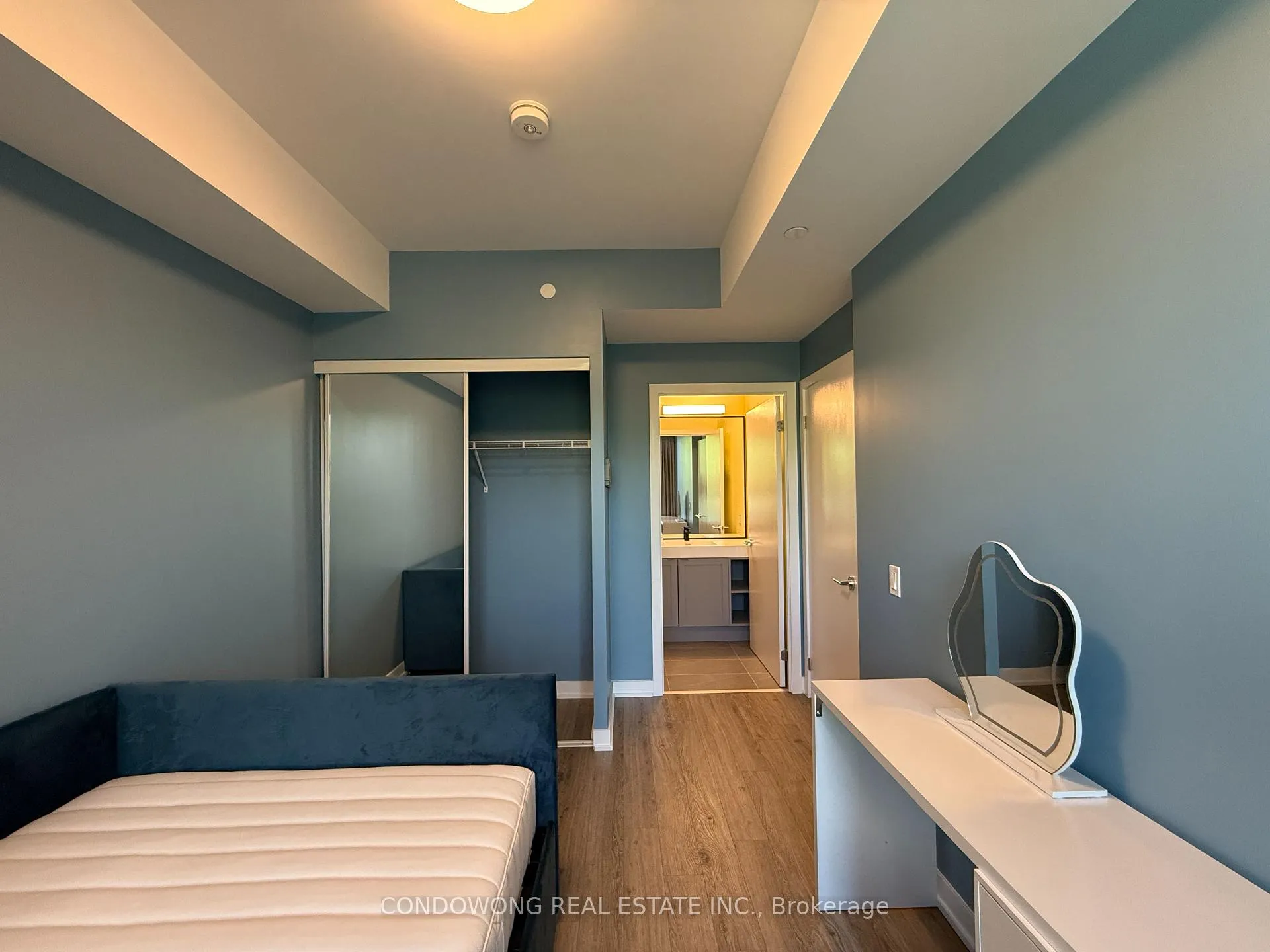 Photo 9 of Unit 404, 250 Lawrence Avenue W, Toronto, Lawrence Park North — HOMEH