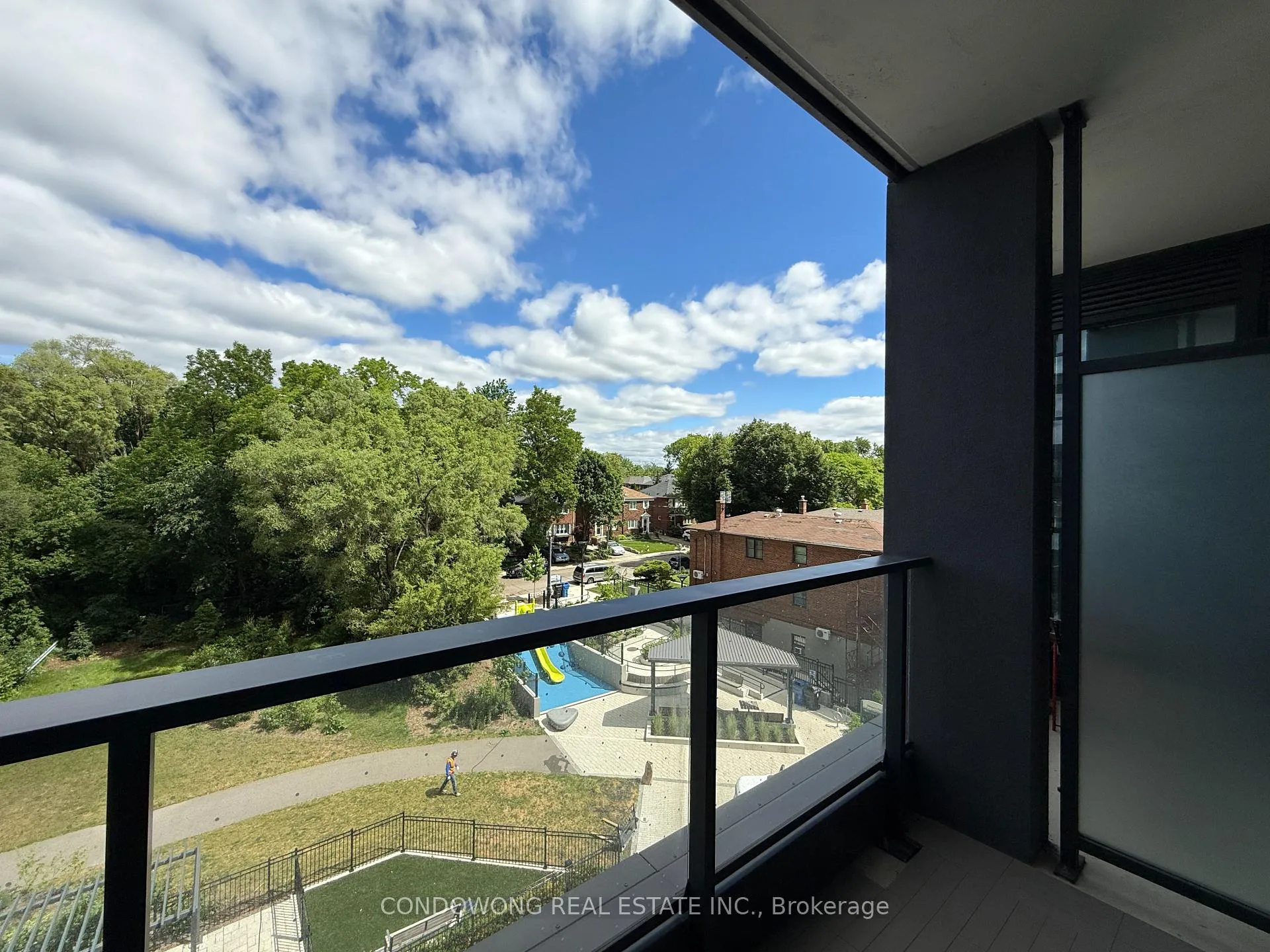 Photo 13 of Unit 404, 250 Lawrence Avenue W, Toronto, Lawrence Park North — HOMEH