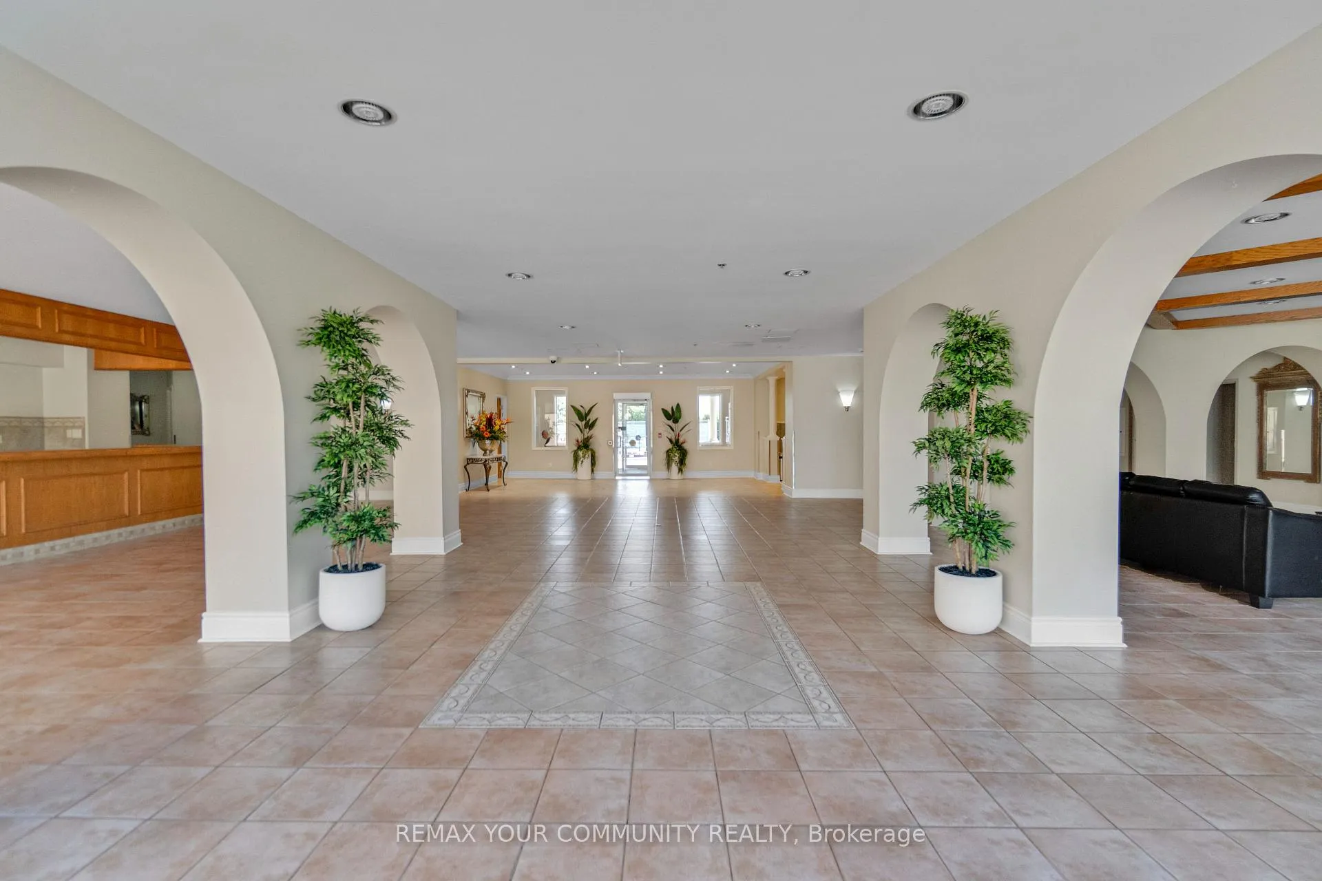Photo 5 of Unit 423, 7373 Martin Grove Road, Vaughan, Vaughan Grove — HOMEH