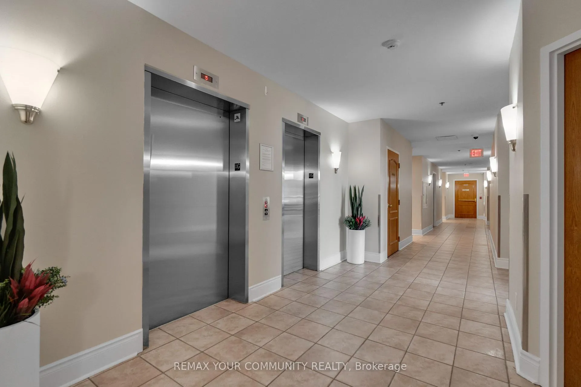 Photo 7 of Unit 423, 7373 Martin Grove Road, Vaughan, Vaughan Grove — HOMEH
