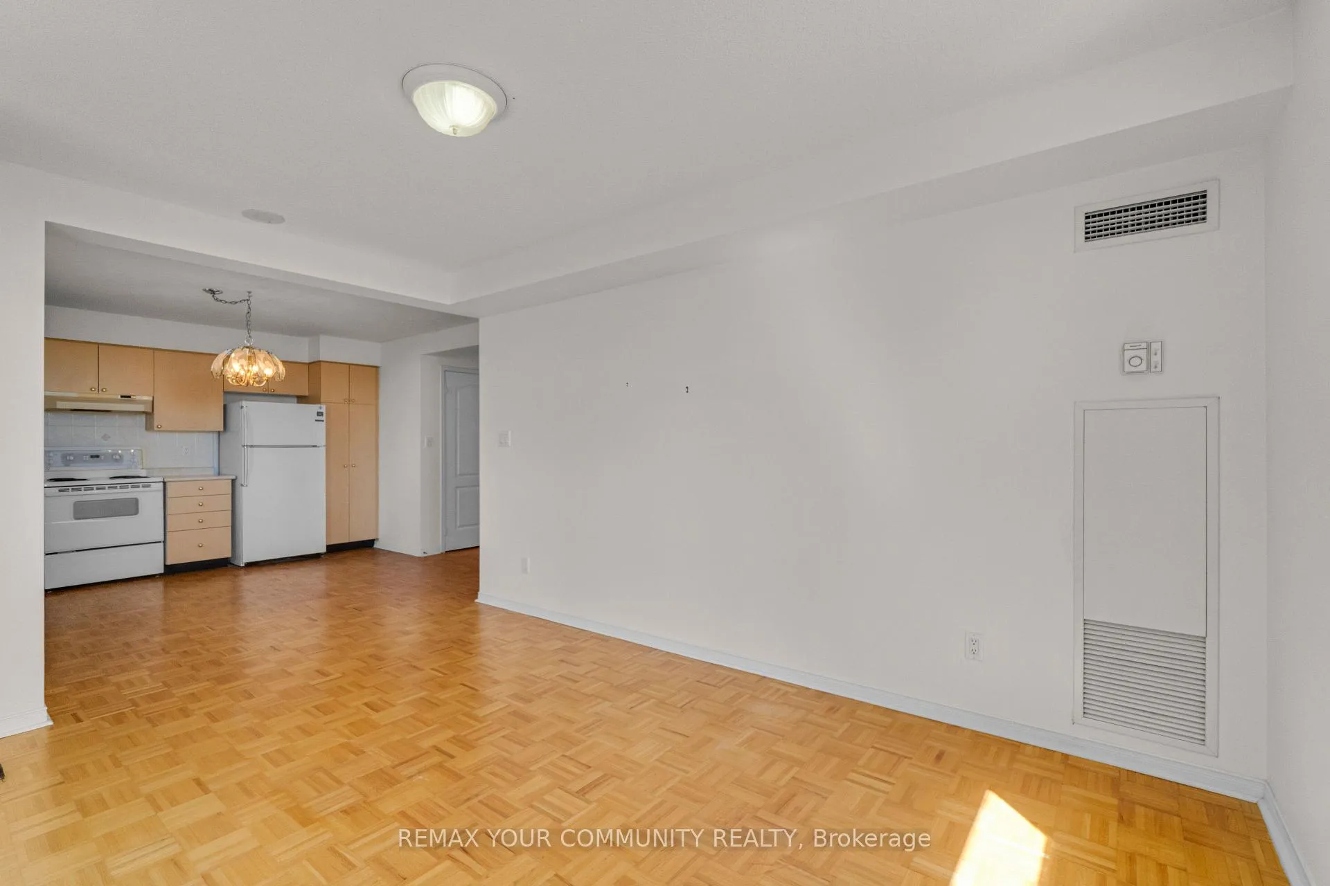 Photo 15 of Unit 423, 7373 Martin Grove Road, Vaughan, Vaughan Grove — HOMEH