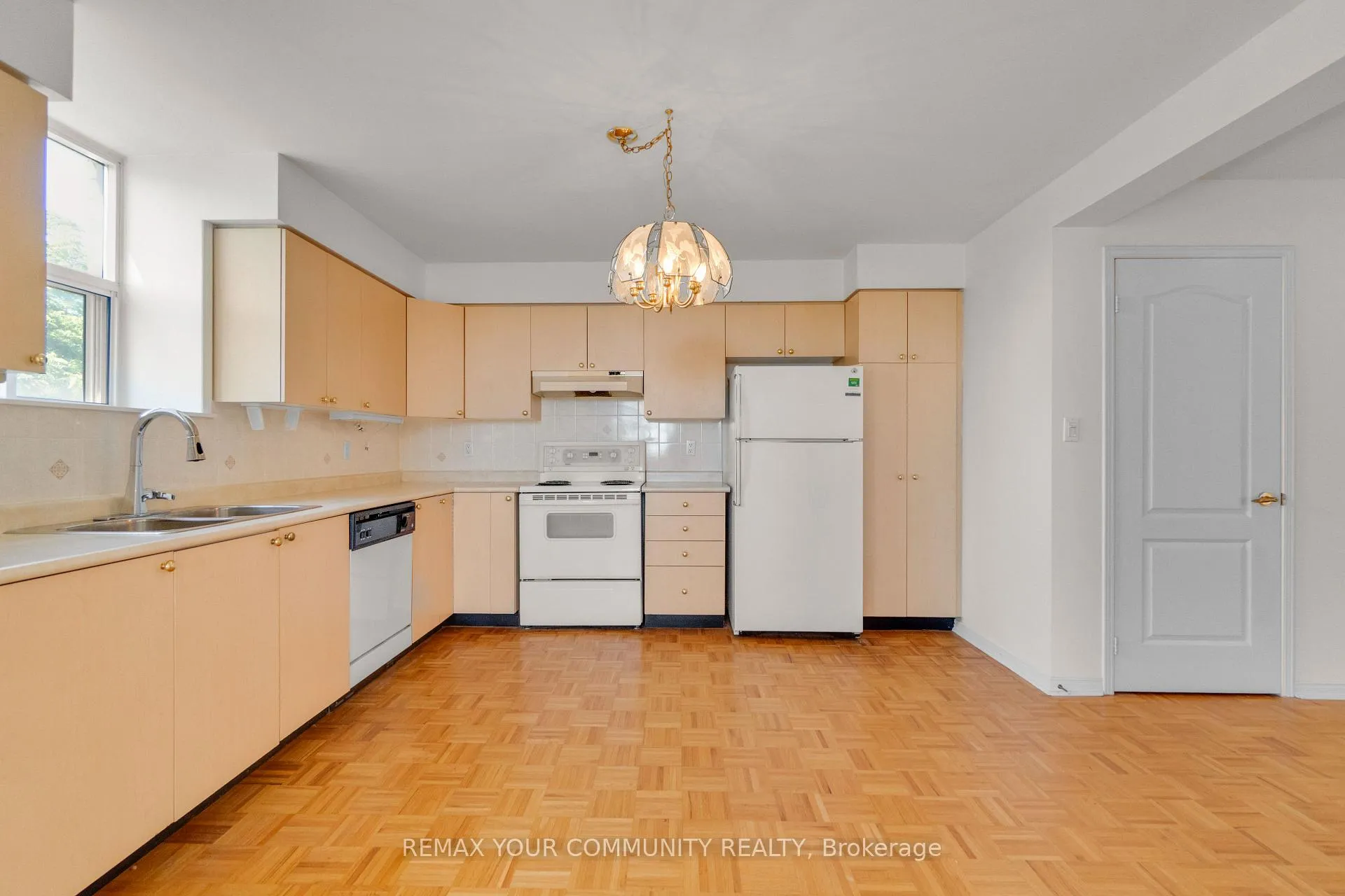 Photo 16 of Unit 423, 7373 Martin Grove Road, Vaughan, Vaughan Grove — HOMEH