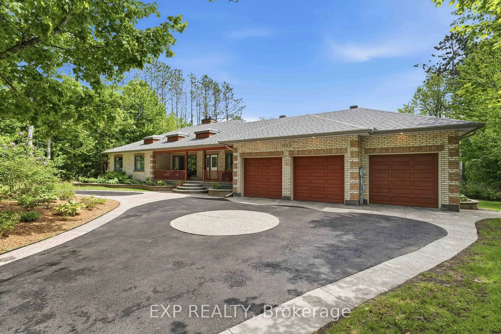 Photo 1 of 1264 Barnwell Crescent, Ottawa, Navan — HOMEH