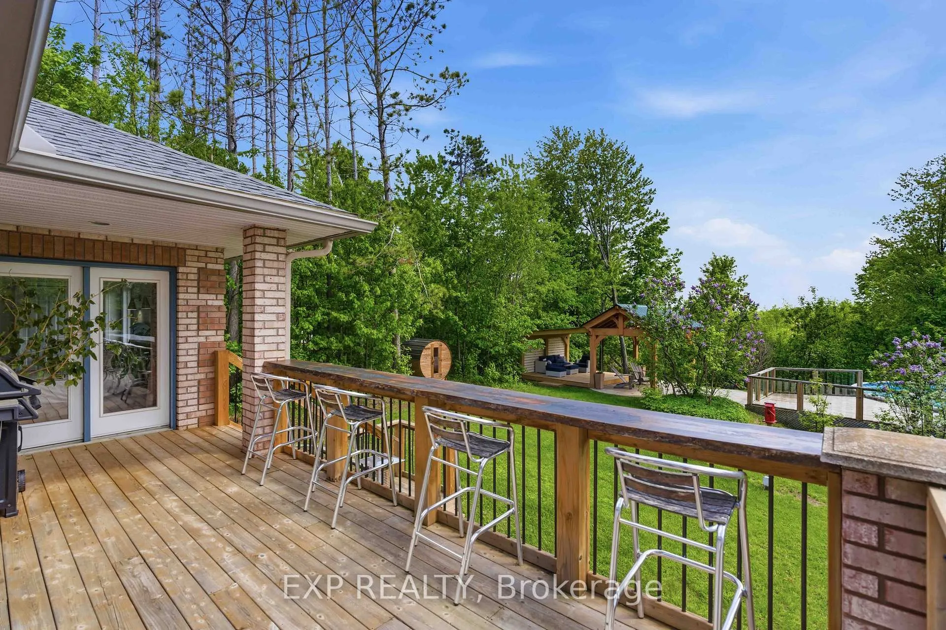 Photo 4 of 1264 Barnwell Crescent, Ottawa, Navan — HOMEH
