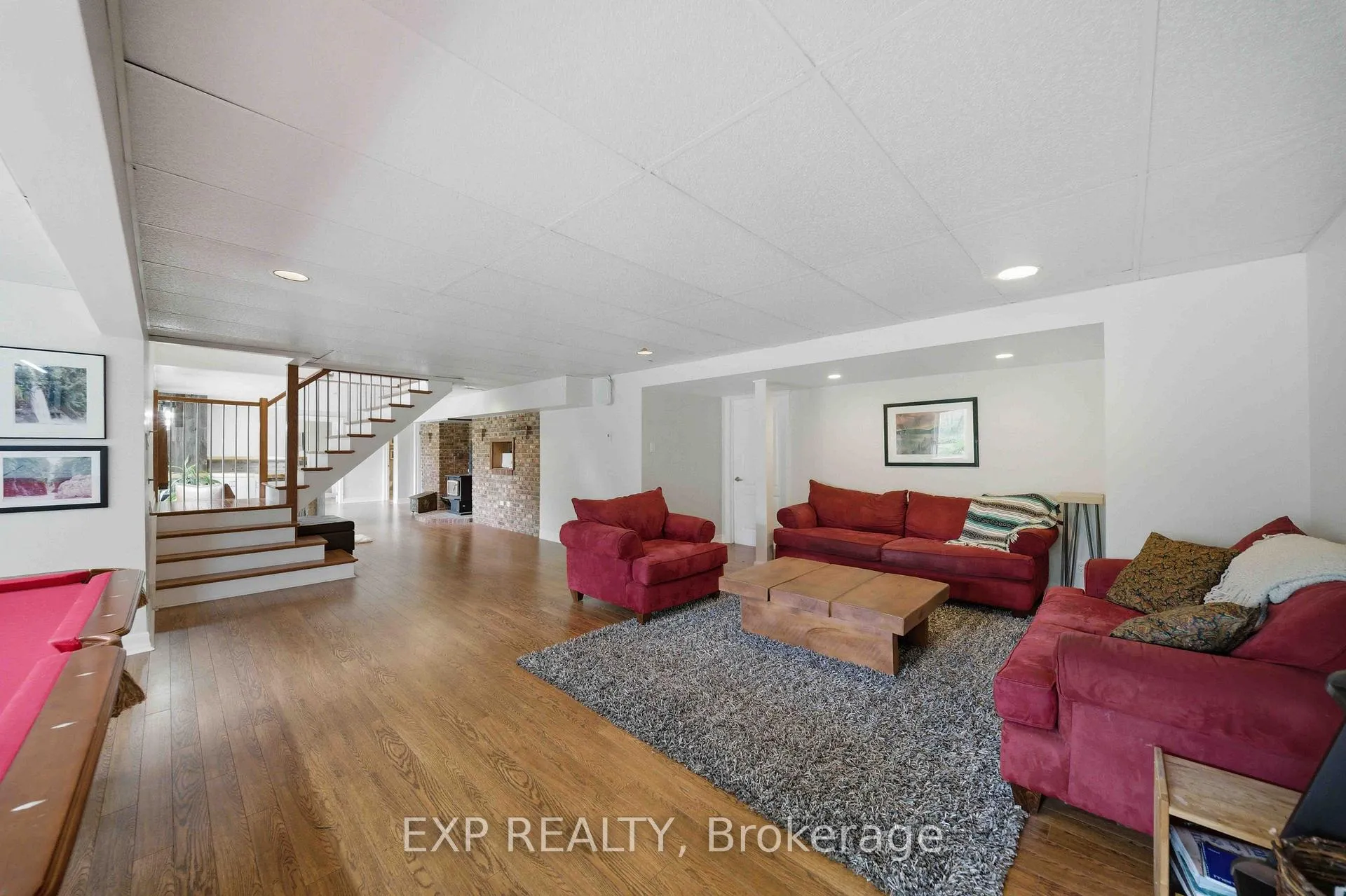 Photo 17 of 1264 Barnwell Crescent, Ottawa, Navan — HOMEH