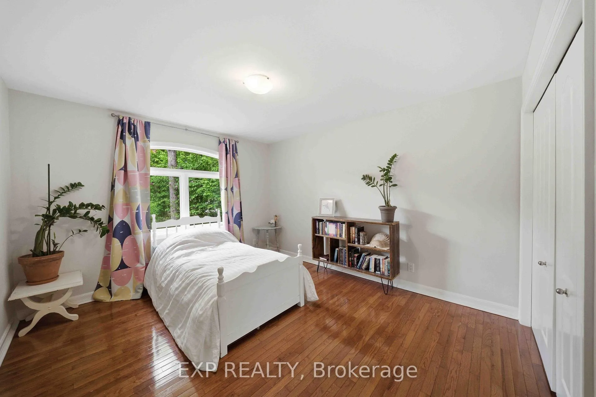 Photo 45 of 1264 Barnwell Crescent, Ottawa, Navan — HOMEH