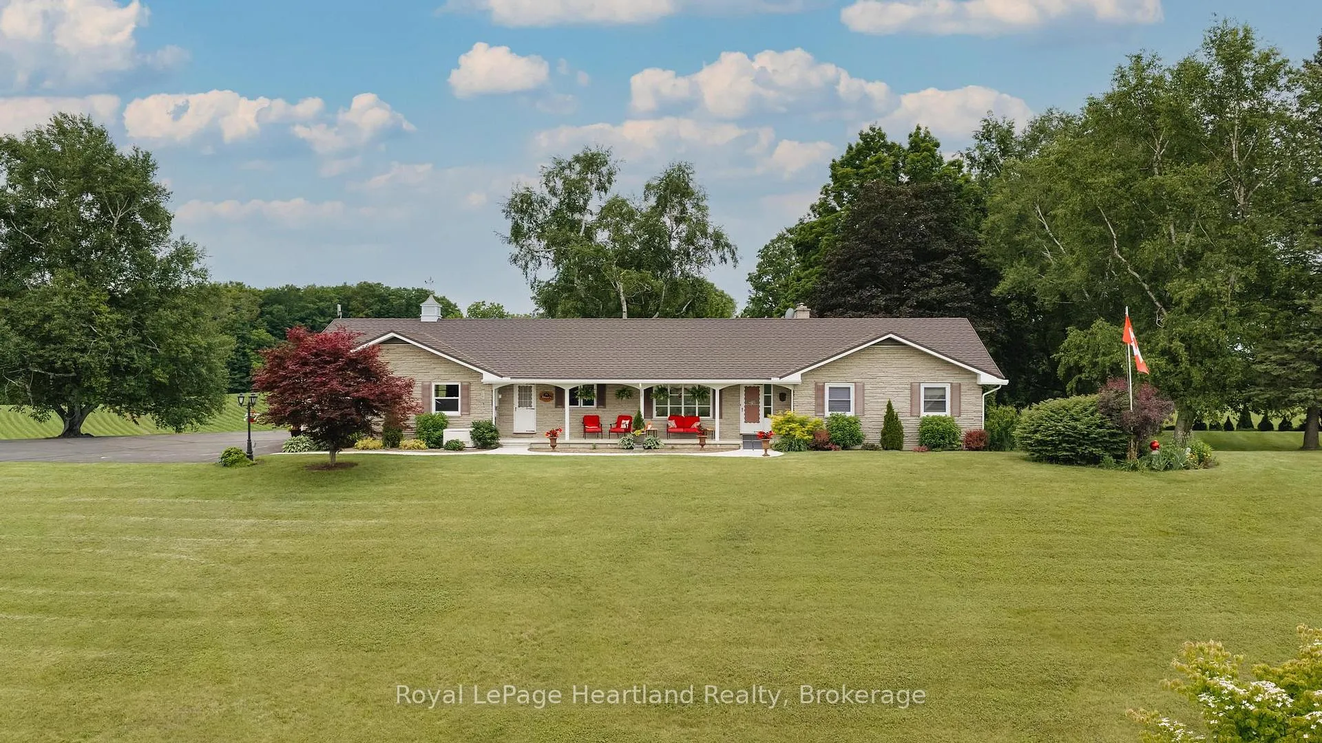 Photo 2 of 82858 London Road, Central Huron, Hullett — HOMEH