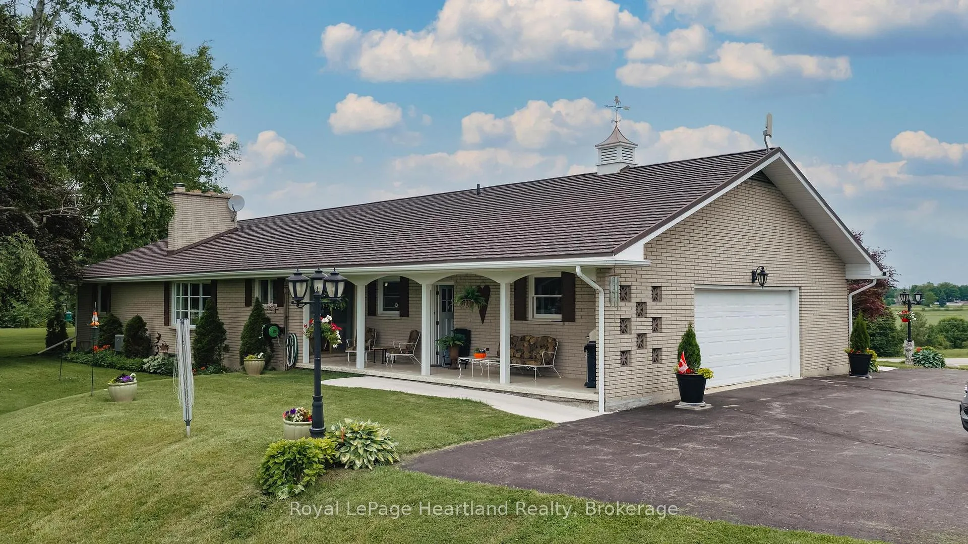 Photo 3 of 82858 London Road, Central Huron, Hullett — HOMEH