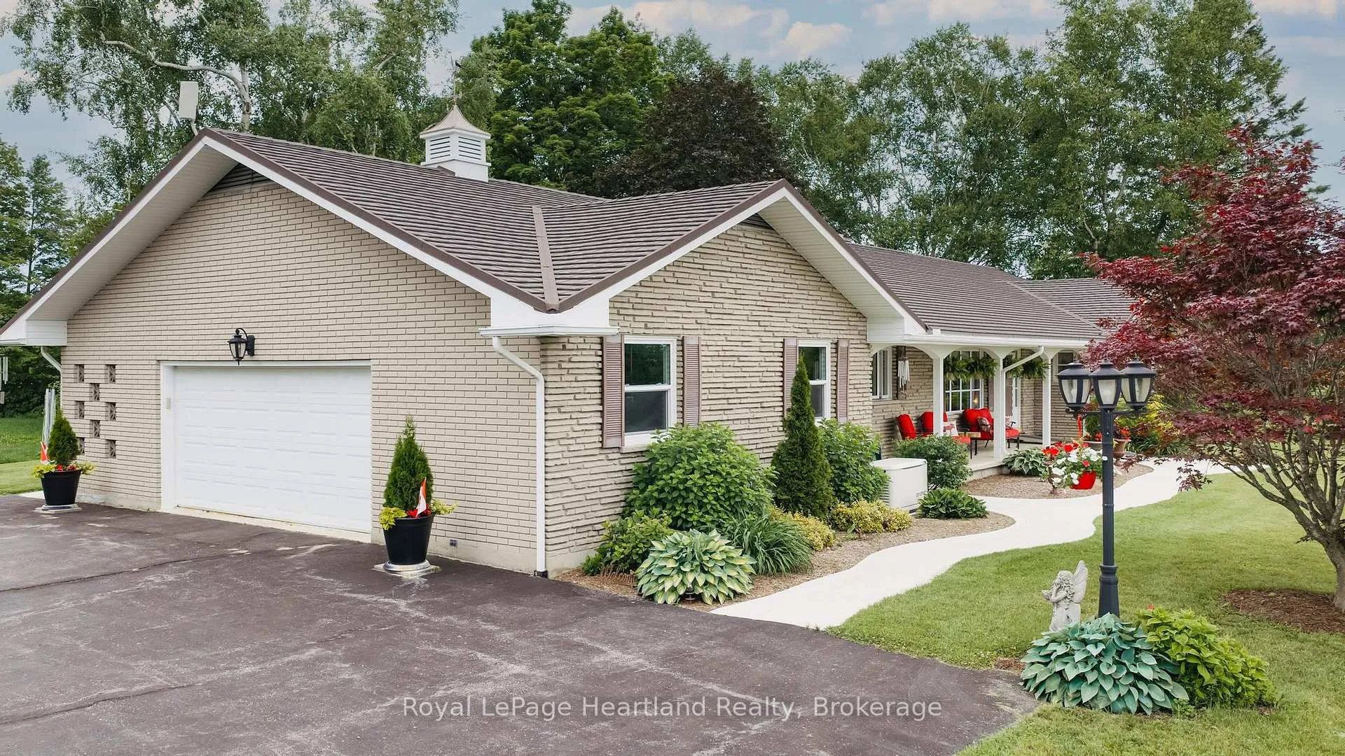Photo 4 of 82858 London Road, Central Huron, Hullett — HOMEH