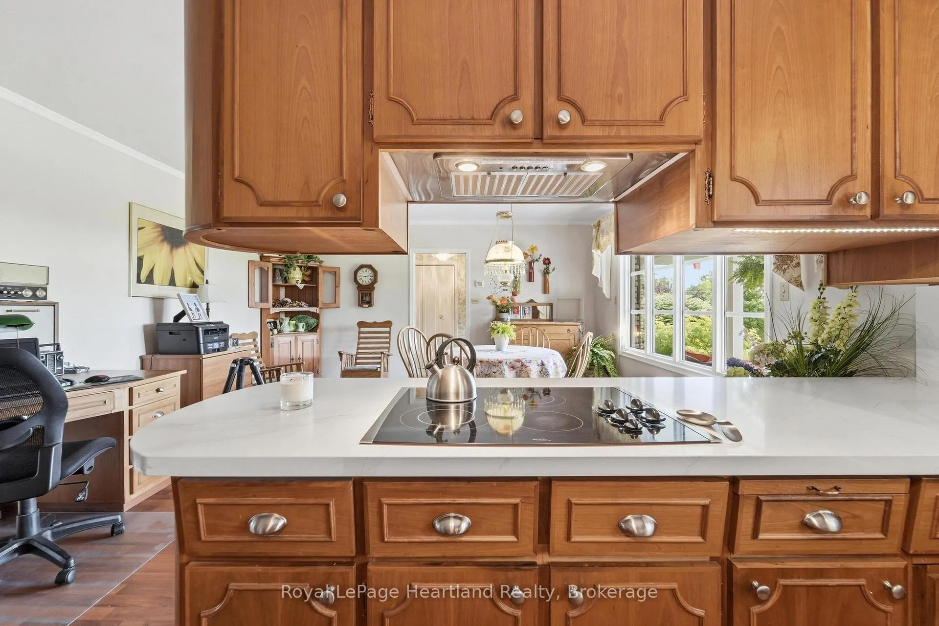 Photo 8 of 82858 London Road, Central Huron, Hullett — HOMEH
