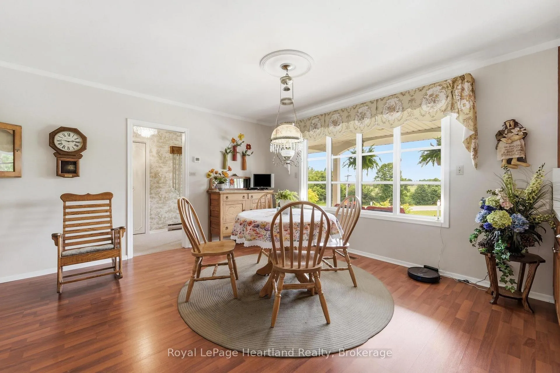 Photo 9 of 82858 London Road, Central Huron, Hullett — HOMEH