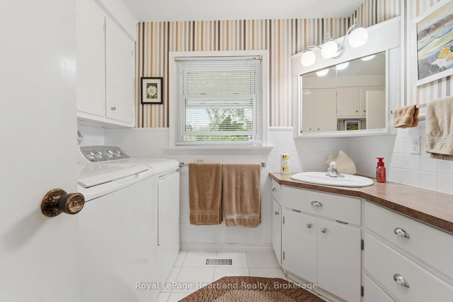 Photo 34 of 82858 London Road, Central Huron, Hullett — HOMEH