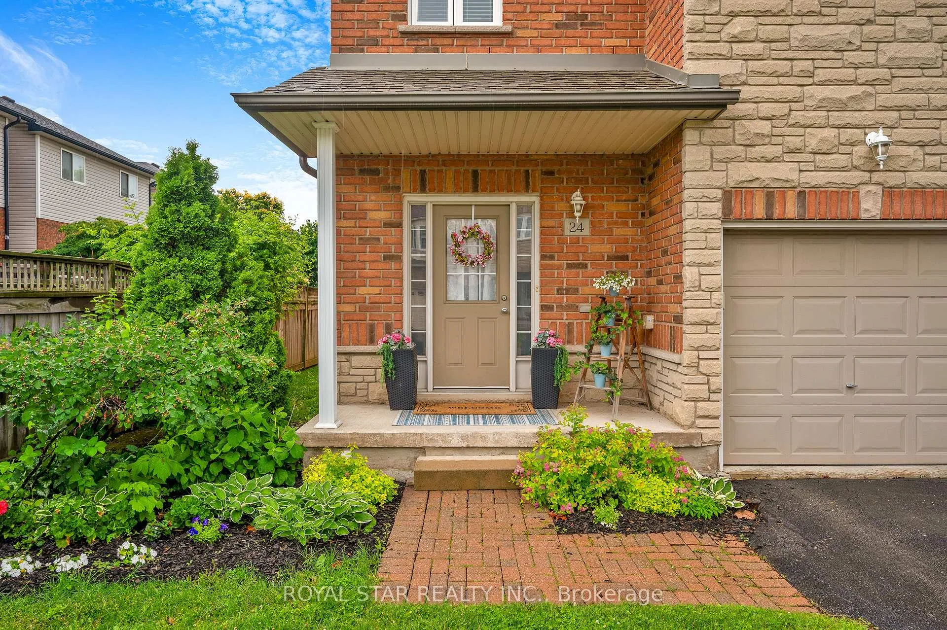 Photo 4 of Unit 24, 2229 Walkers Line, Burlington, Headon — HOMEH