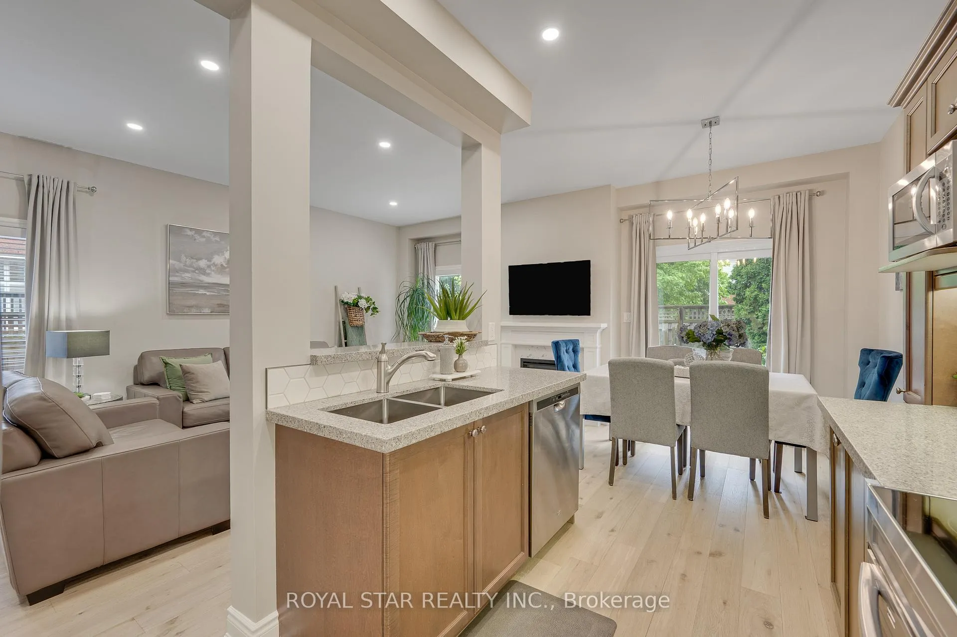 Photo 16 of Unit 24, 2229 Walkers Line, Burlington, Headon — HOMEH