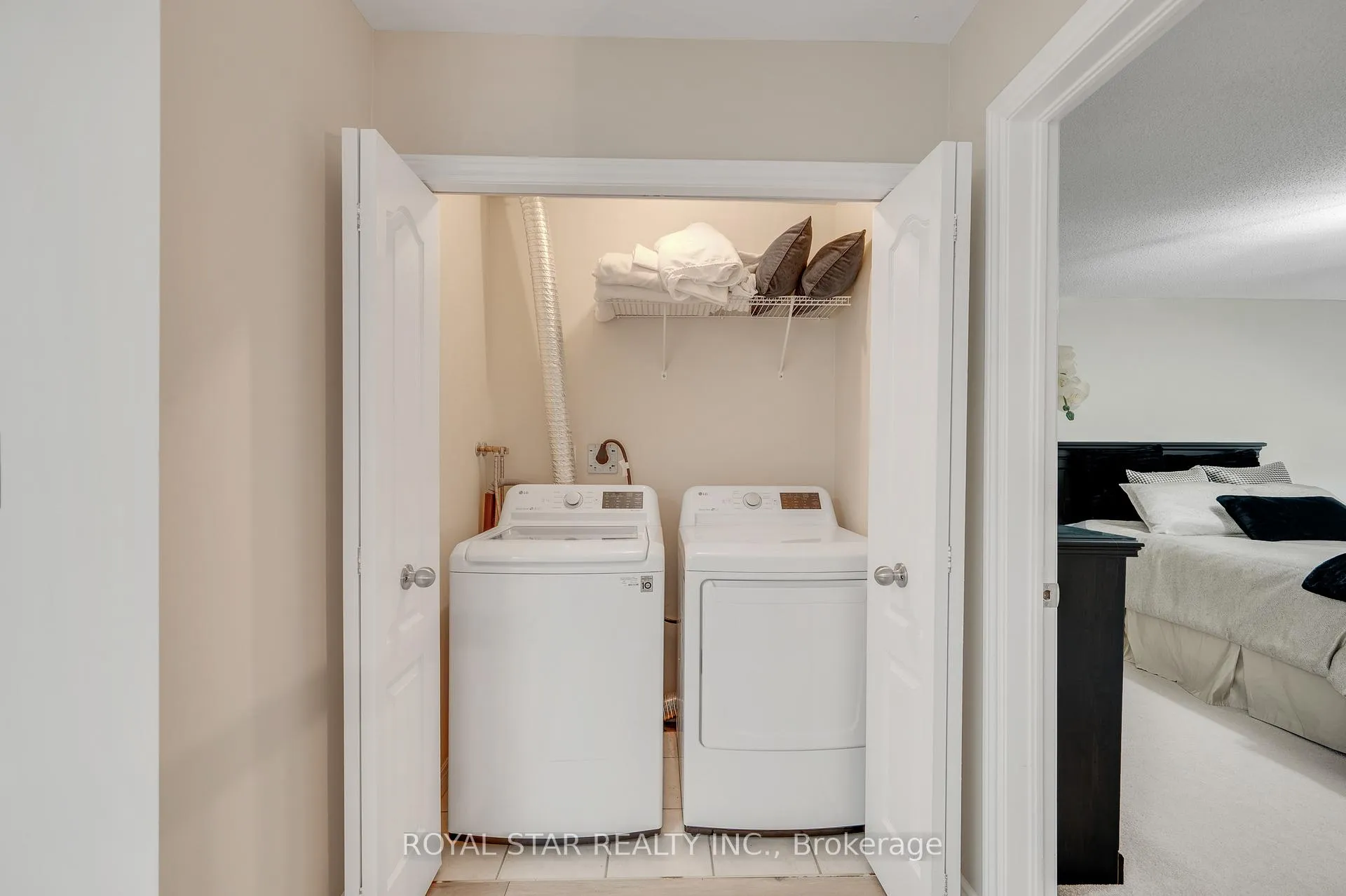 Photo 19 of Unit 24, 2229 Walkers Line, Burlington, Headon — HOMEH