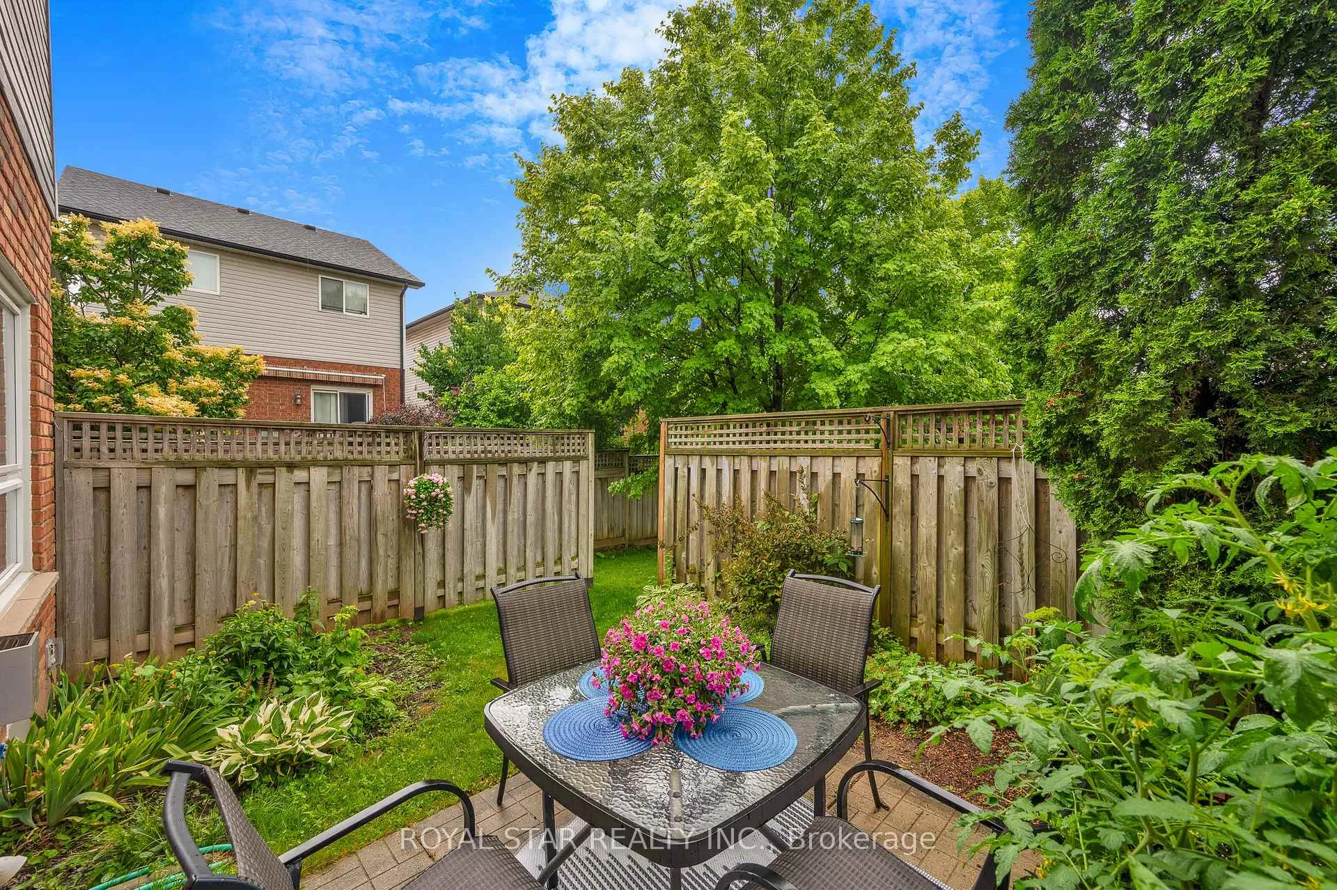 Photo 31 of Unit 24, 2229 Walkers Line, Burlington, Headon — HOMEH