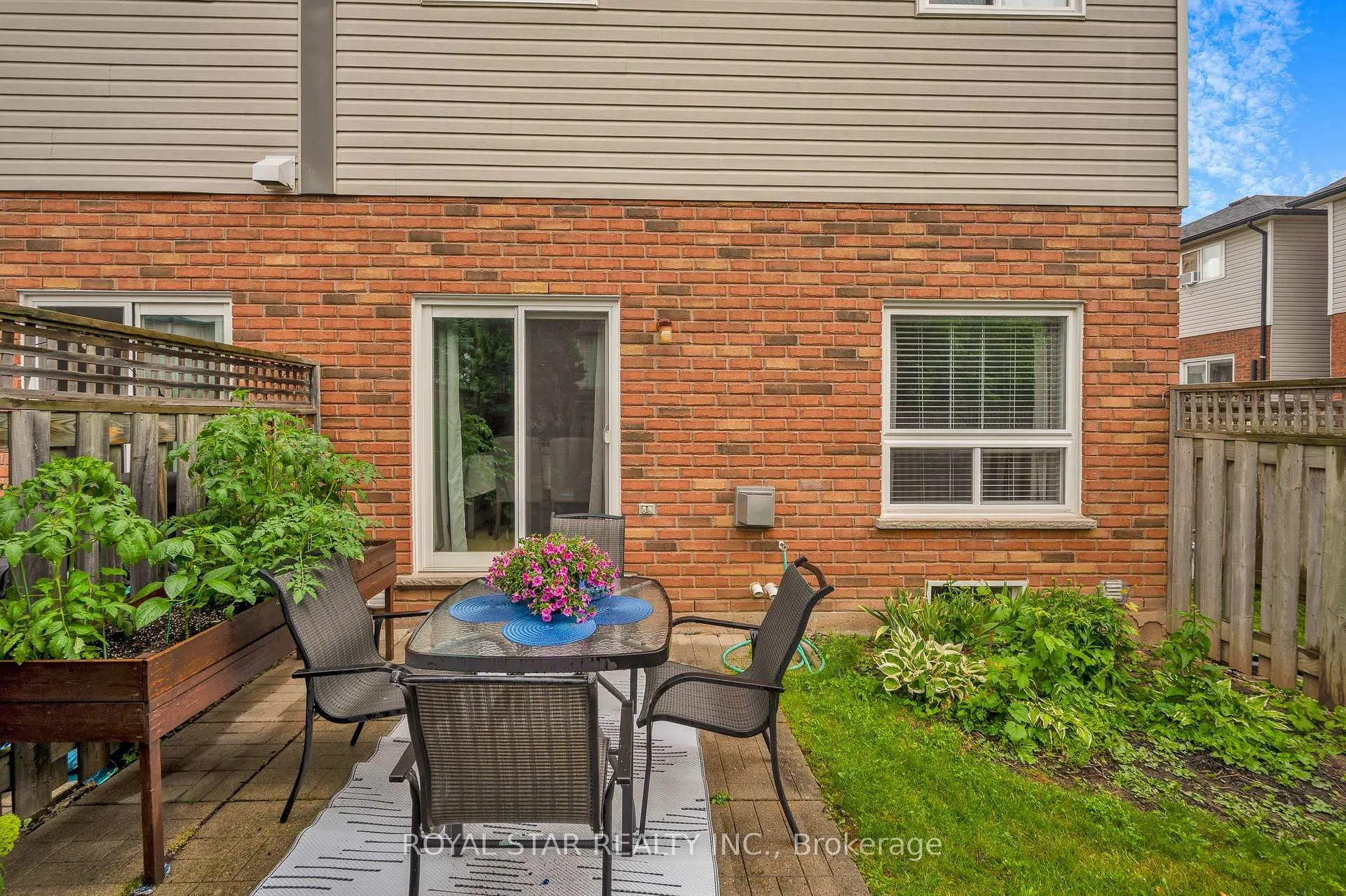 Photo 33 of Unit 24, 2229 Walkers Line, Burlington, Headon — HOMEH