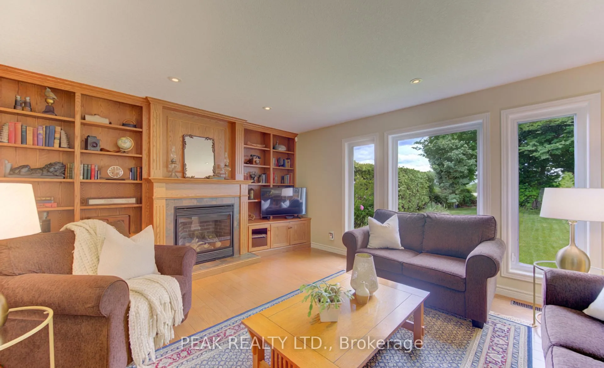 Photo 14 of 258 Laschinger Boulevard, Wilmot — HOMEH